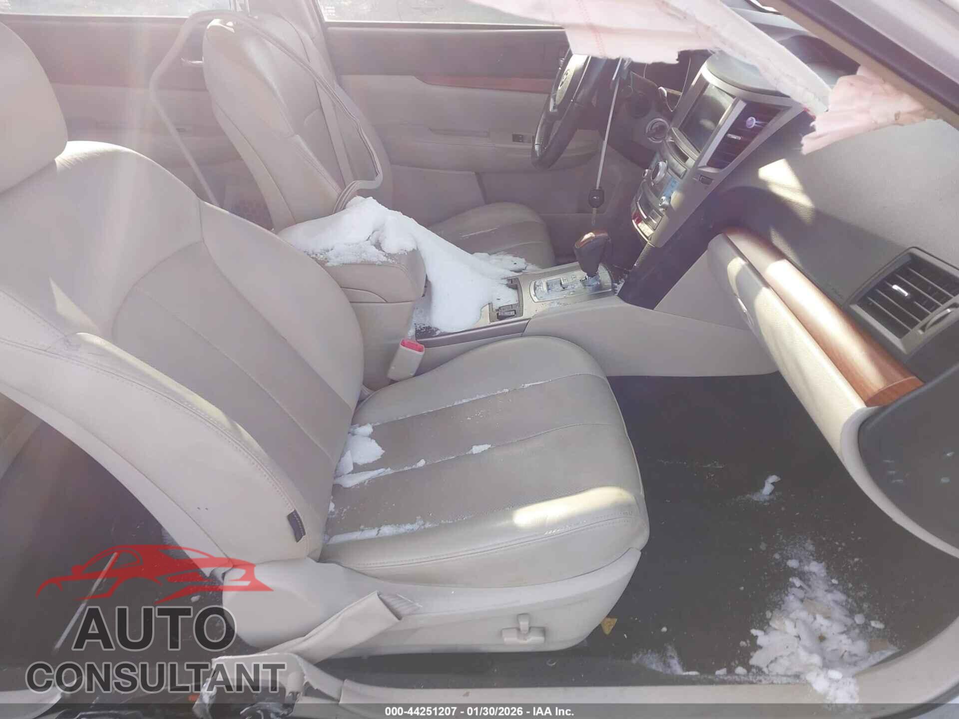 SUBARU OUTBACK 2013 - 4S4BRDLC8D2278033