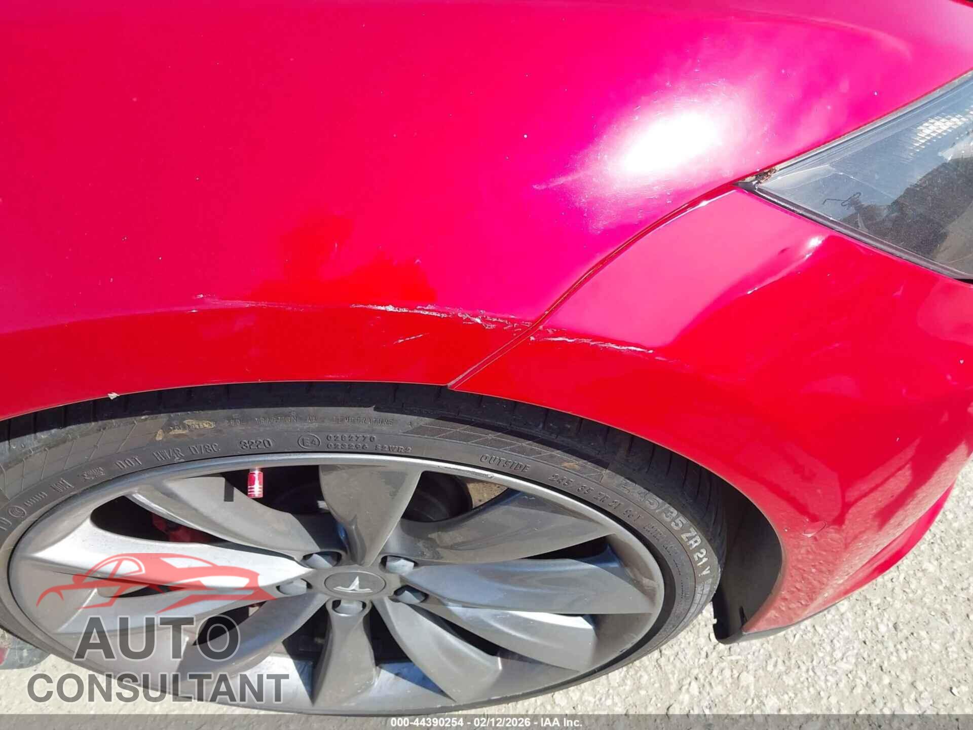 TESLA MODEL S 2015 - 5YJSA1E40FF108409
