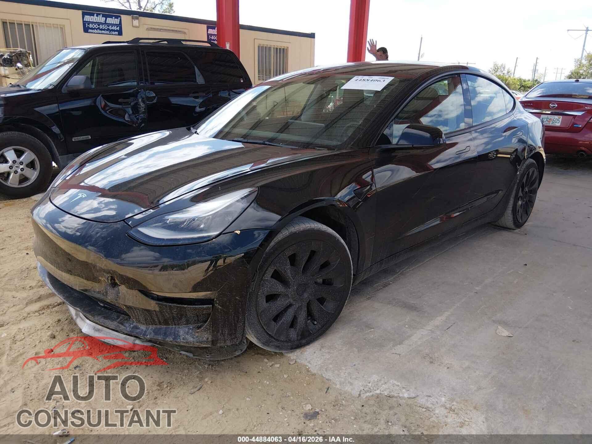TESLA MODEL 3 2021 - 5YJ3E1EA8MF095131