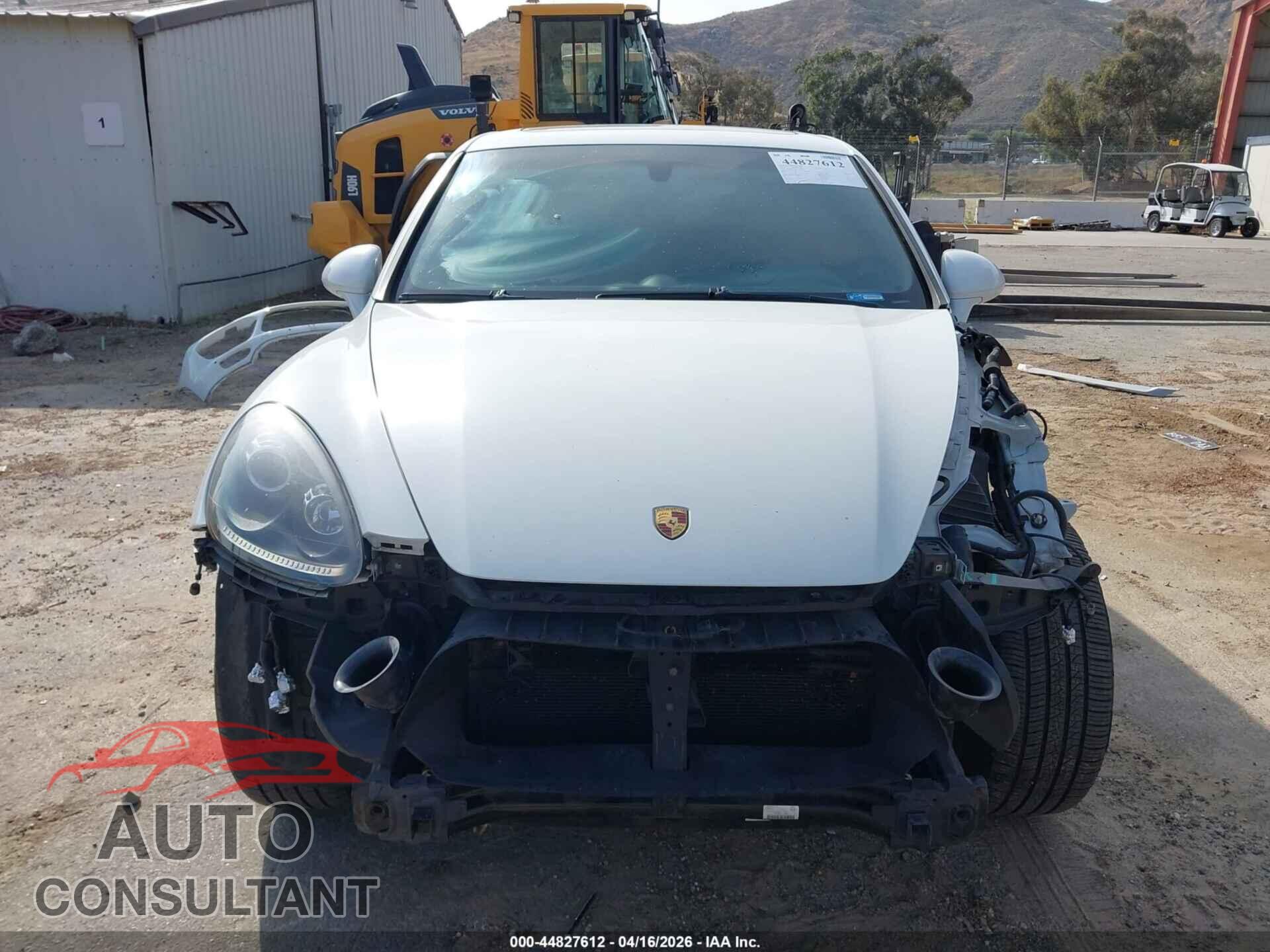 PORSCHE CAYENNE 2013 - WP1AD2A24DLA77672