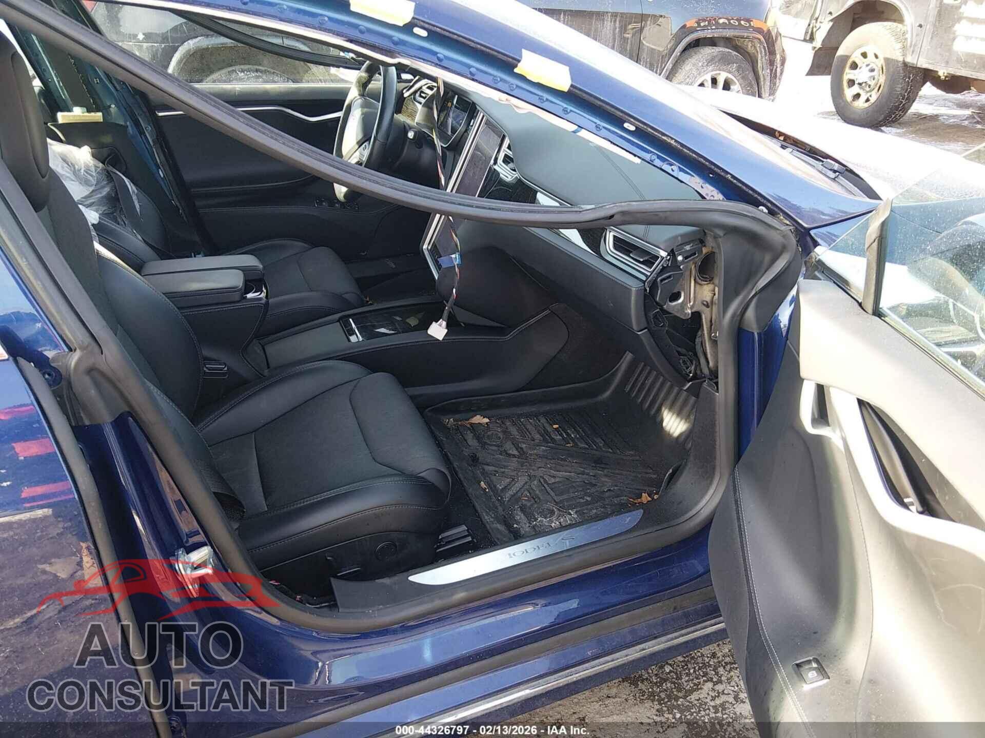 TESLA MODEL S 2018 - 5YJSA1E23JF243634