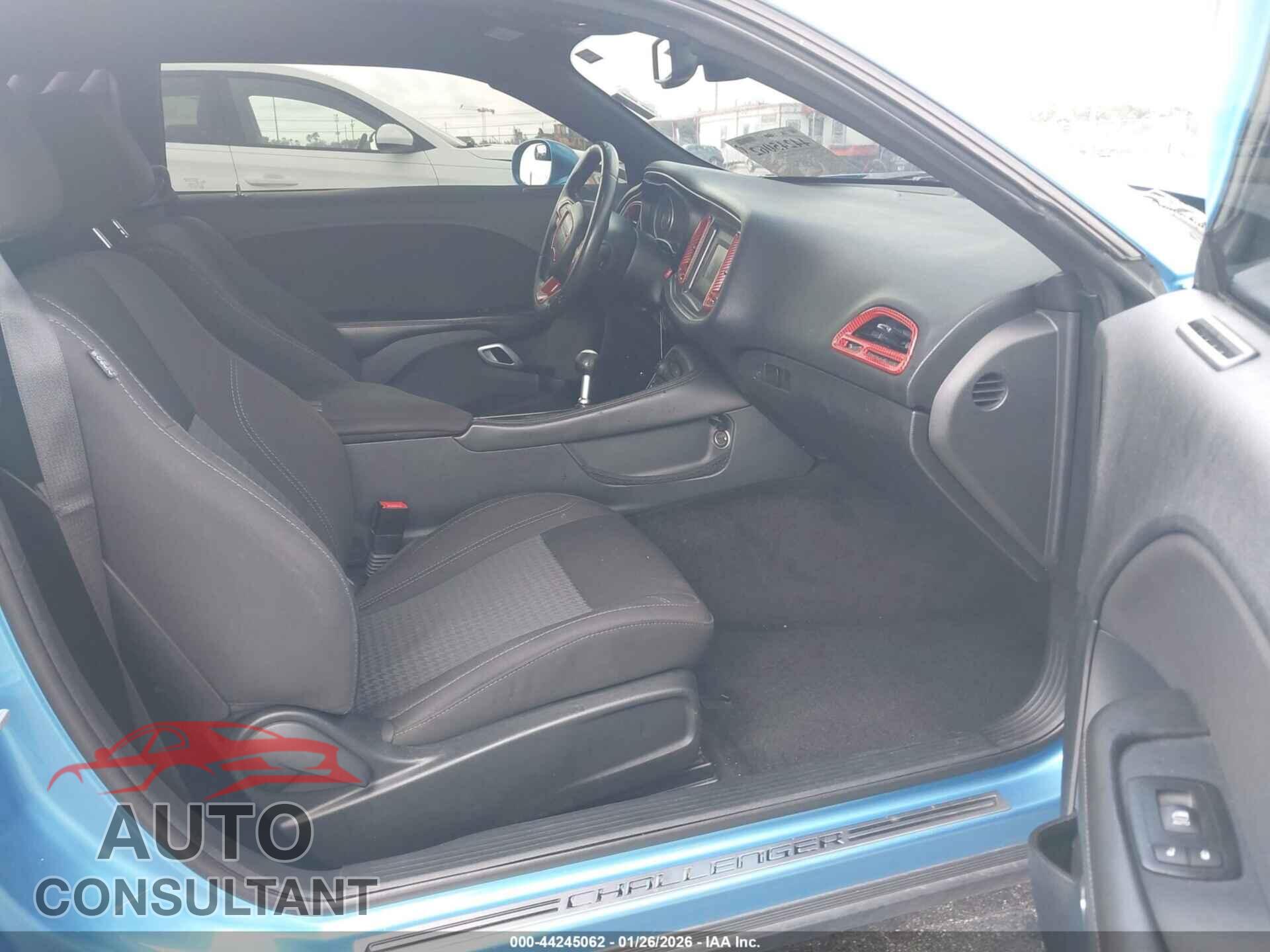 DODGE CHALLENGER 2015 - 2C3CDZAT2FH855449