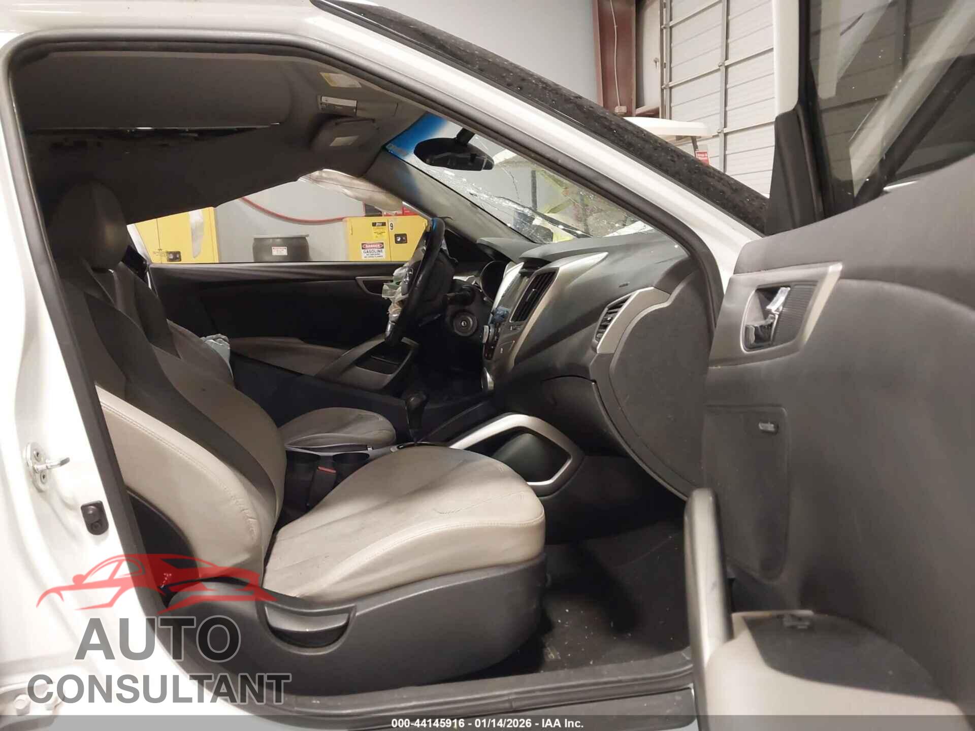 HYUNDAI VELOSTER 2012 - KMHTC6AD2CU076112