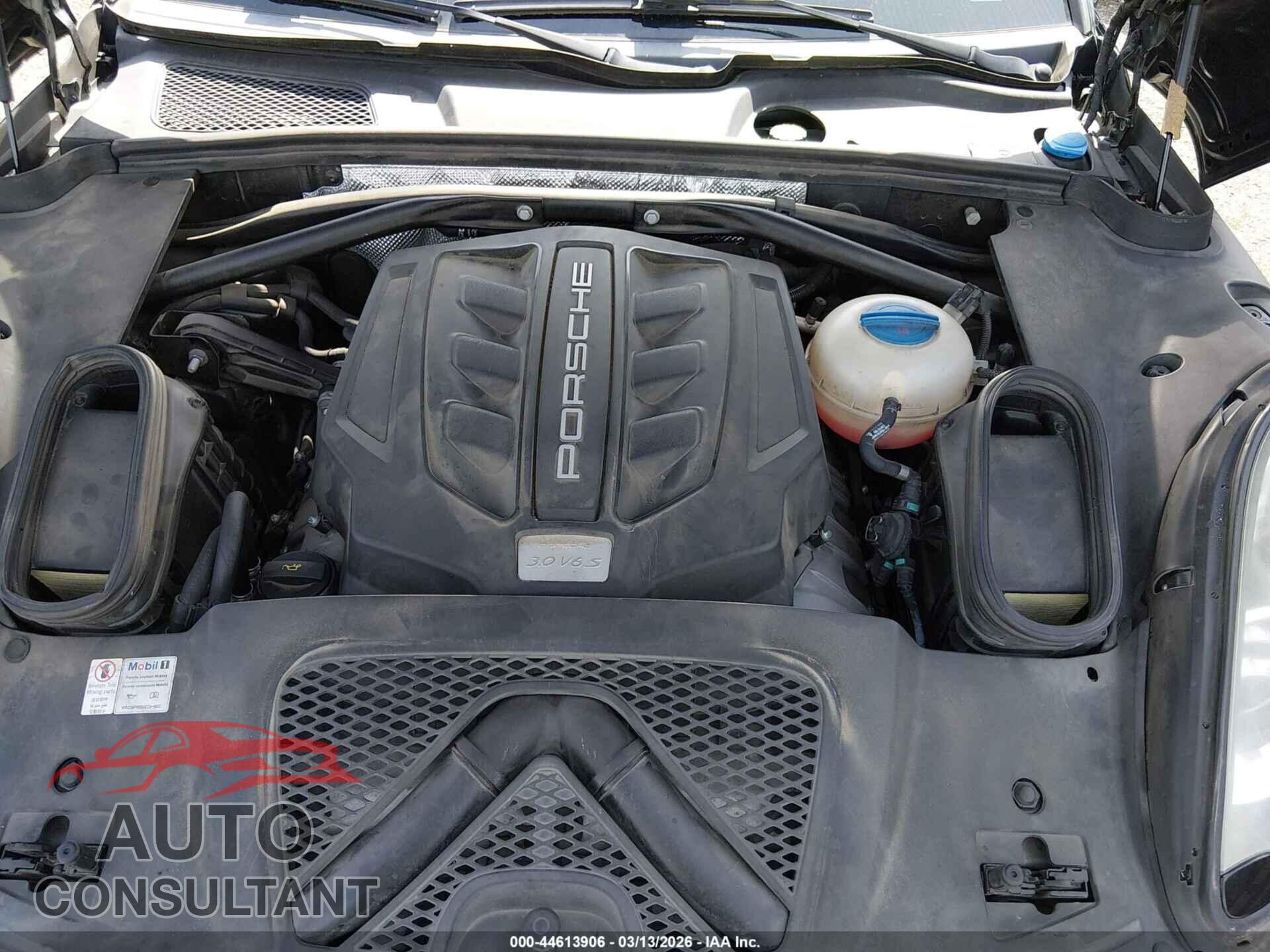 PORSCHE MACAN 2015 - WP1AB2A52FLB65011