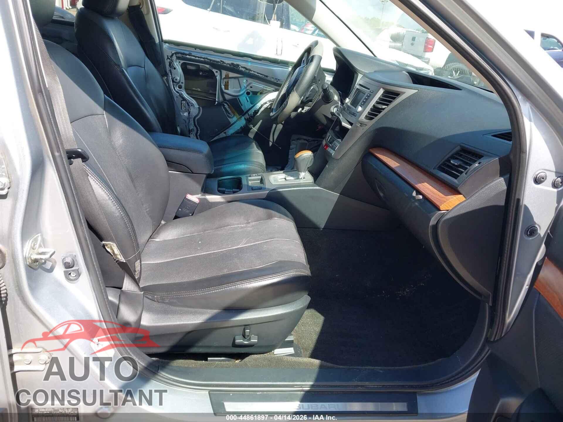 SUBARU OUTBACK 2014 - 4S4BRBLC8E3294734