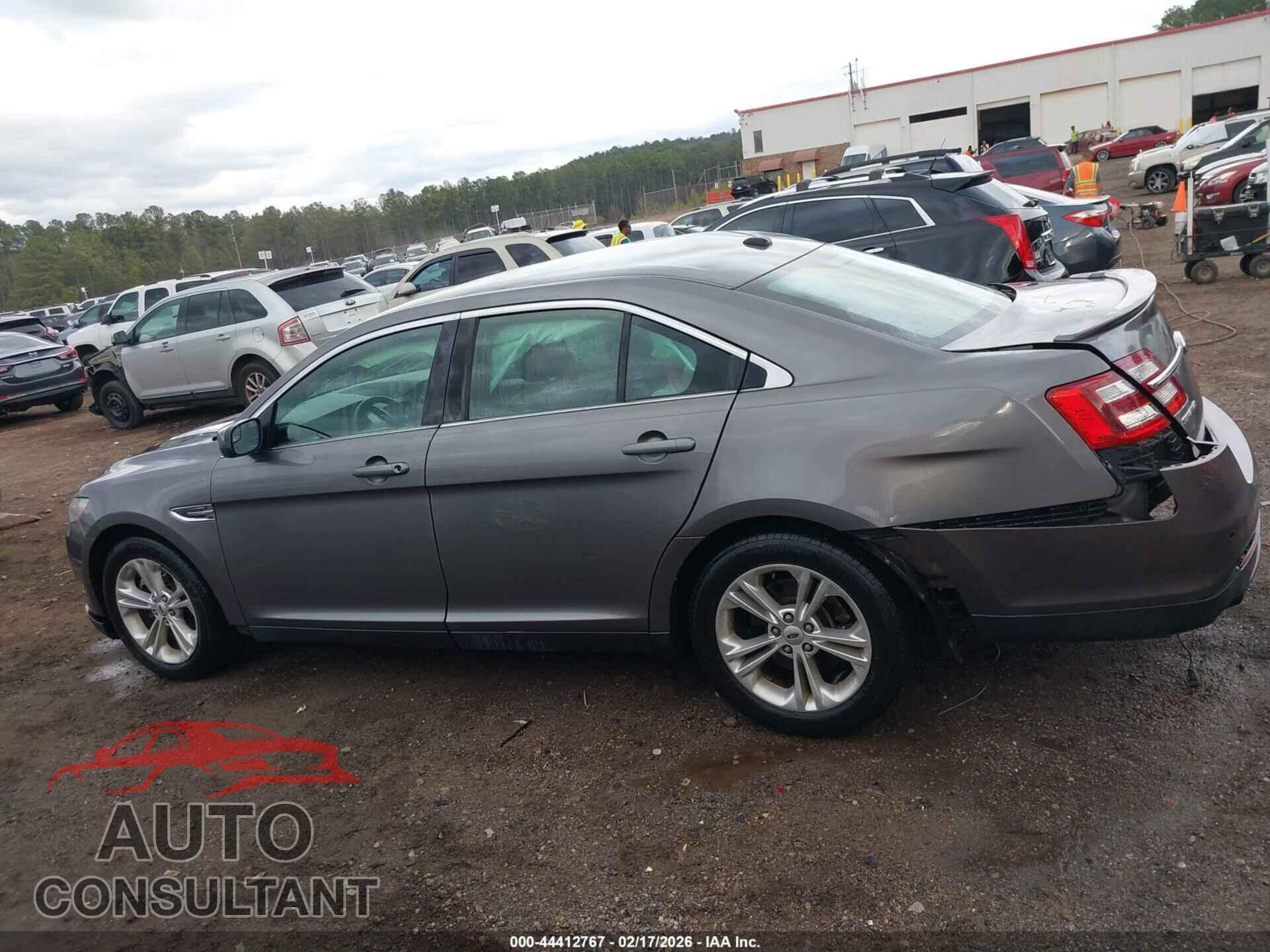 FORD TAURUS 2013 - 1FAHP2E87DG214429