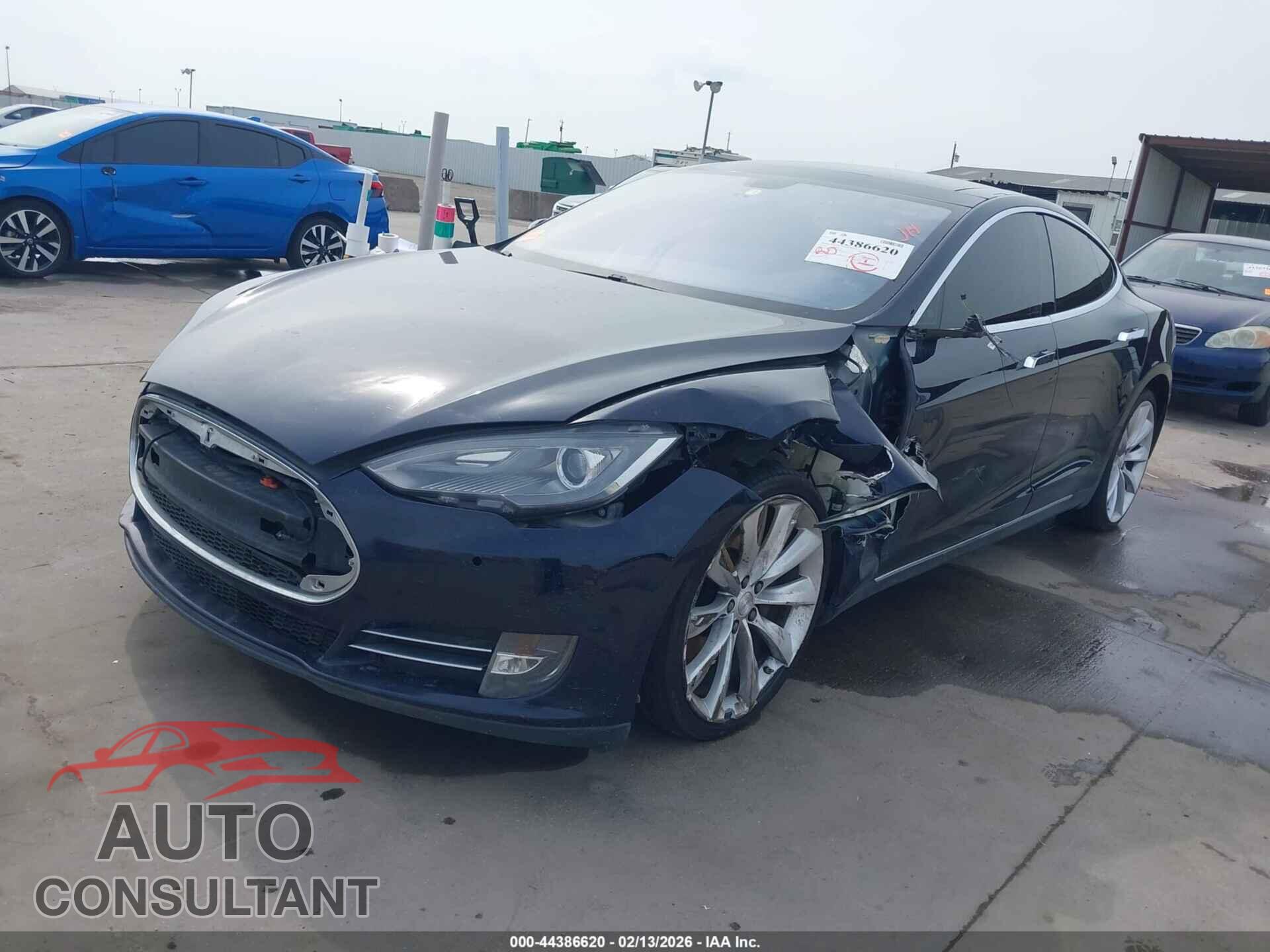 TESLA MODEL S 2014 - 5YJSA1H12EFP44183