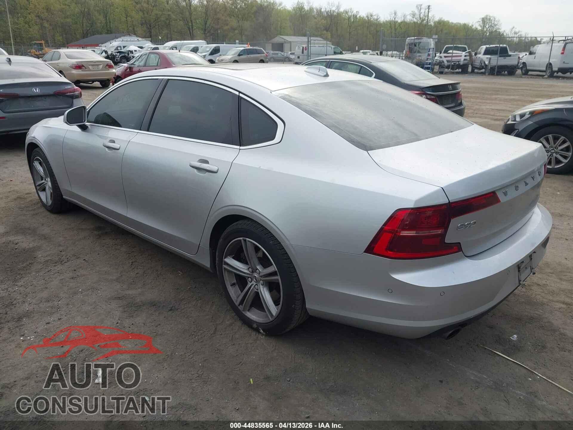 VOLVO S90 2018 - LVY982AK4JP016294