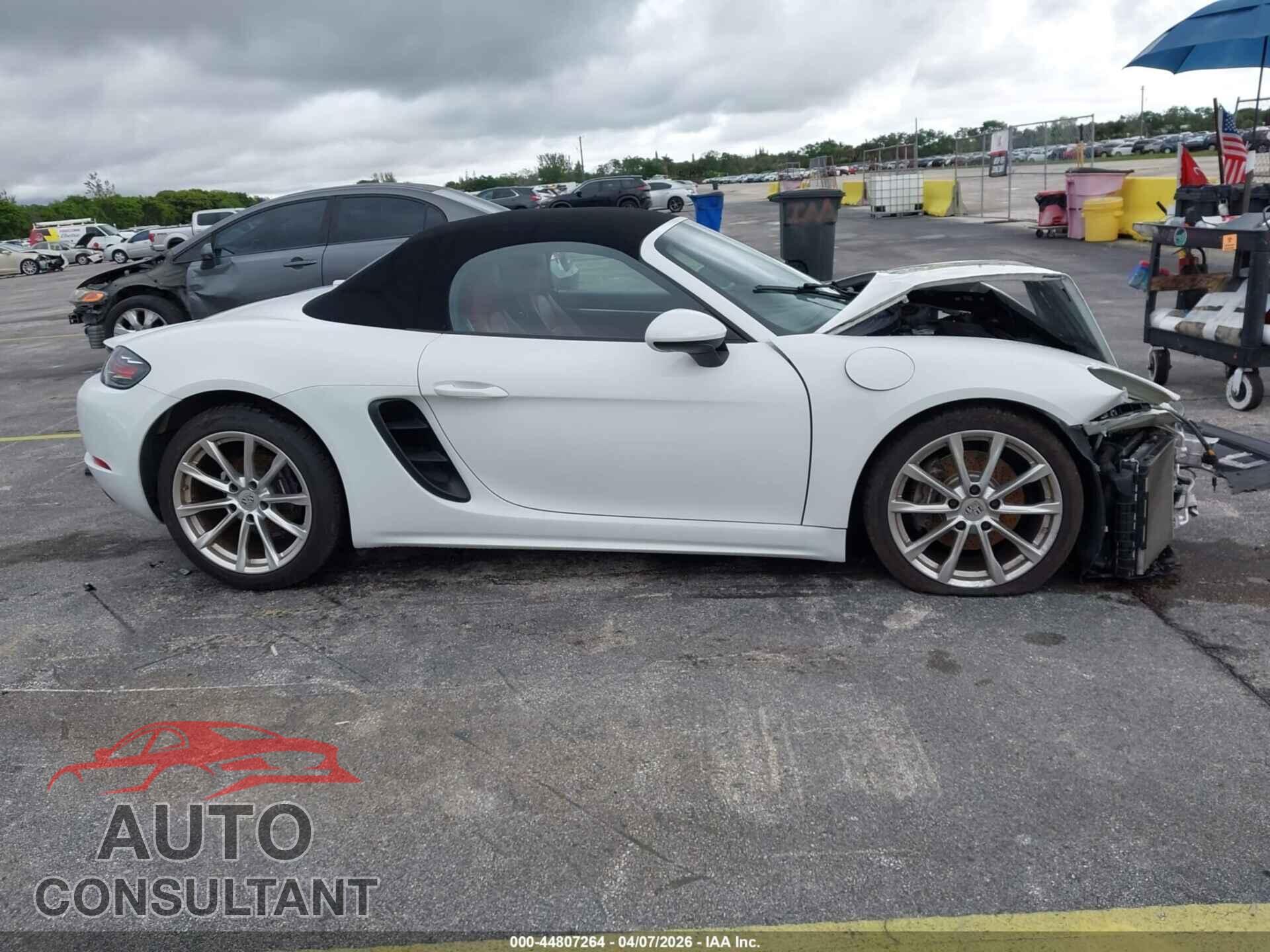 PORSCHE 718 BOXSTER 2017 - WP0CA2A88HS220884