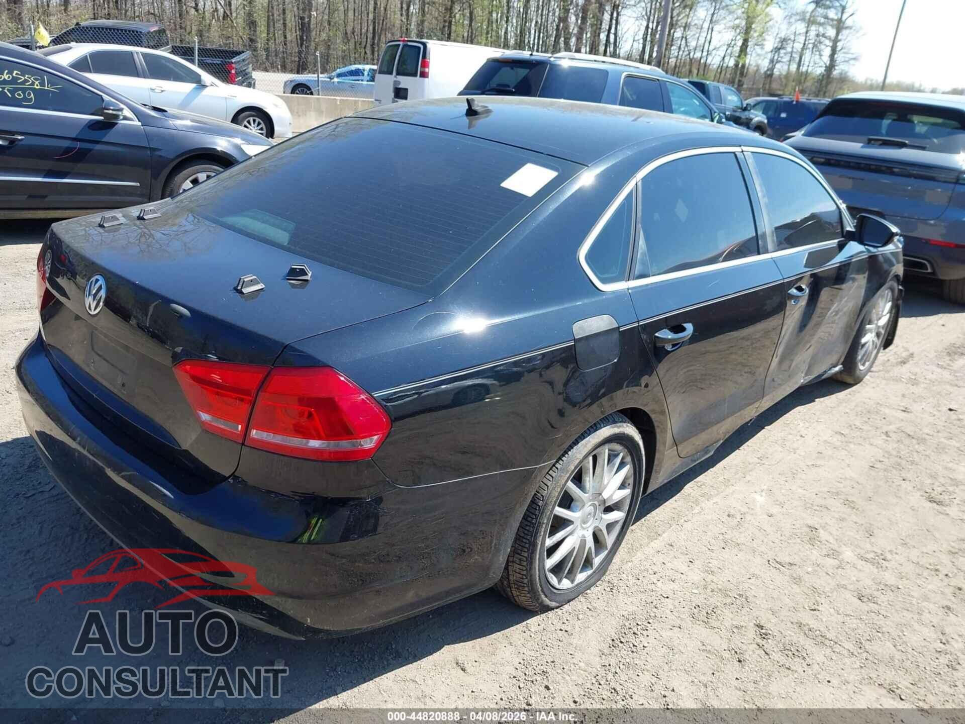 VOLKSWAGEN PASSAT 2012 - 1VWBP7A36CC014135