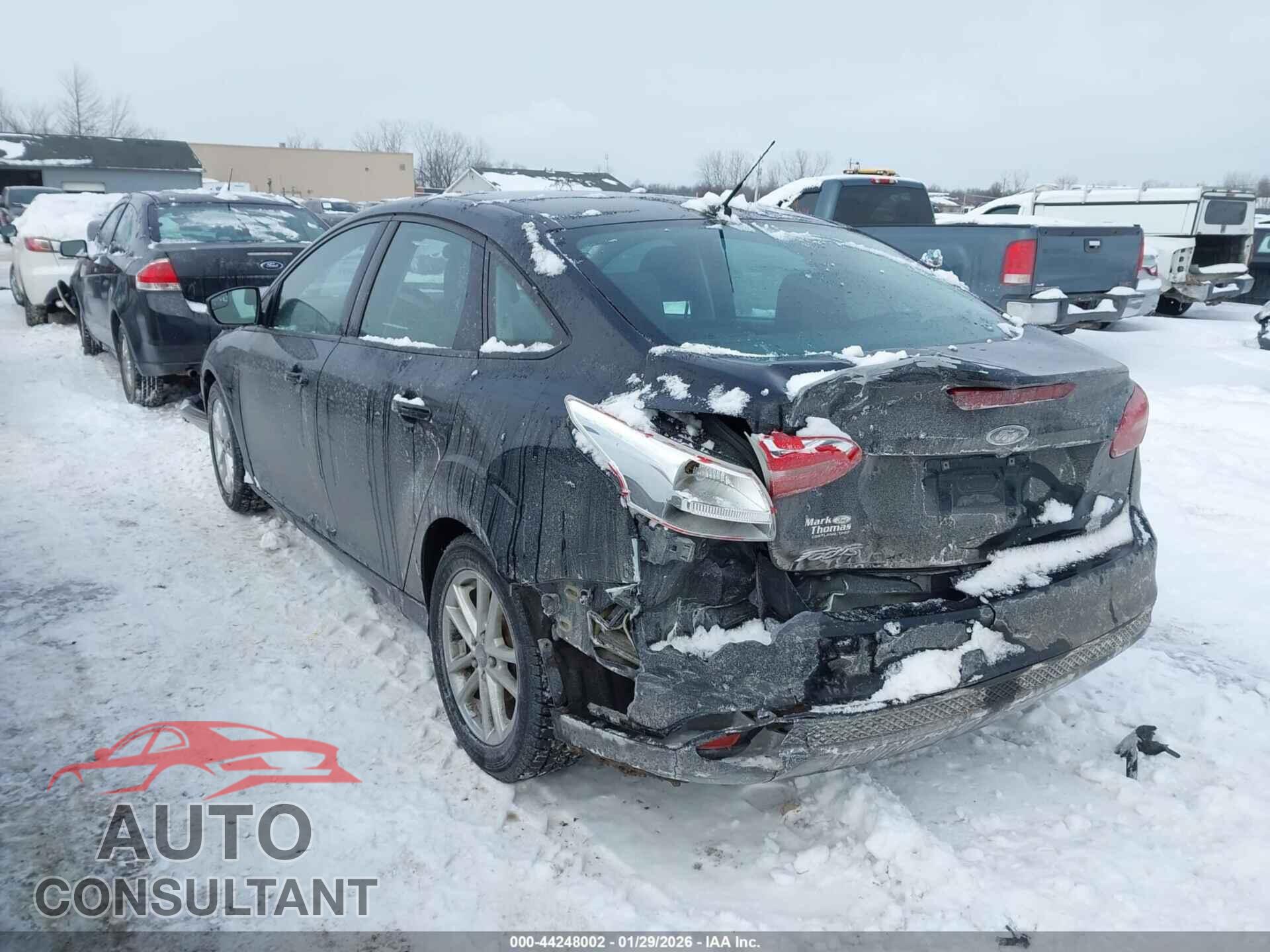 FORD FOCUS 2015 - 1FADP3F2XFL274200