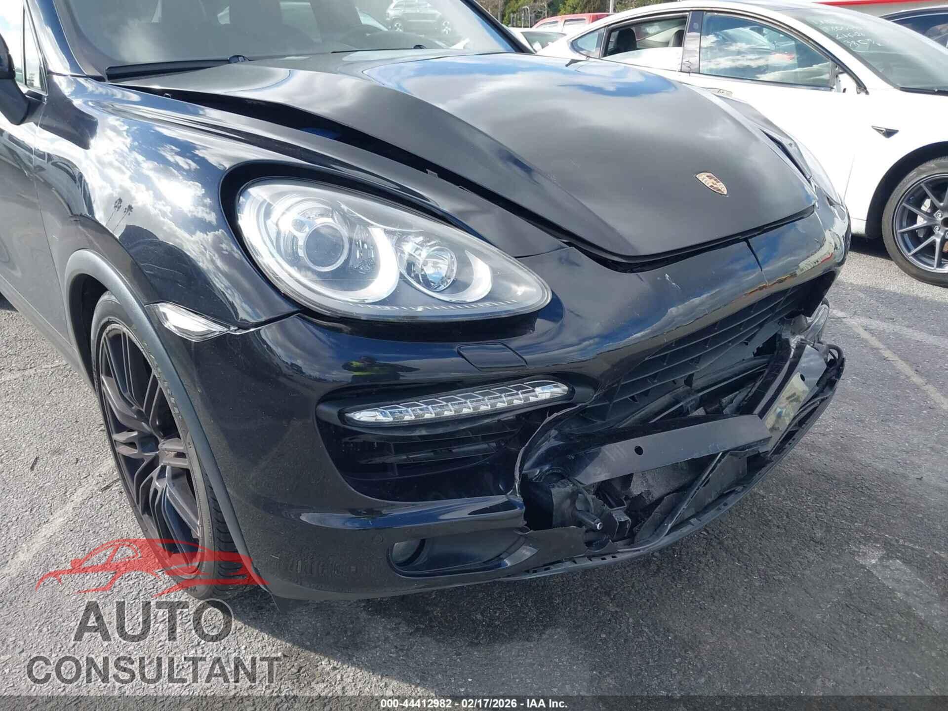 PORSCHE CAYENNE 2012 - WP1AC2A21CLA82801