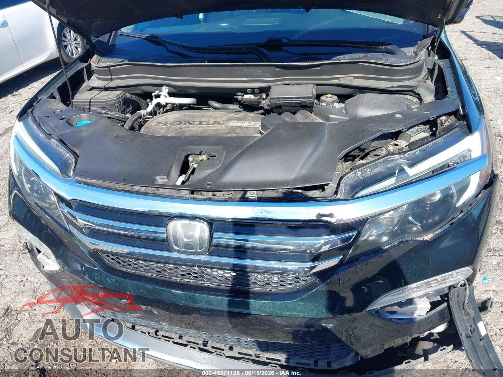 HONDA PILOT 2017 - 5FNYF6H99HB094867