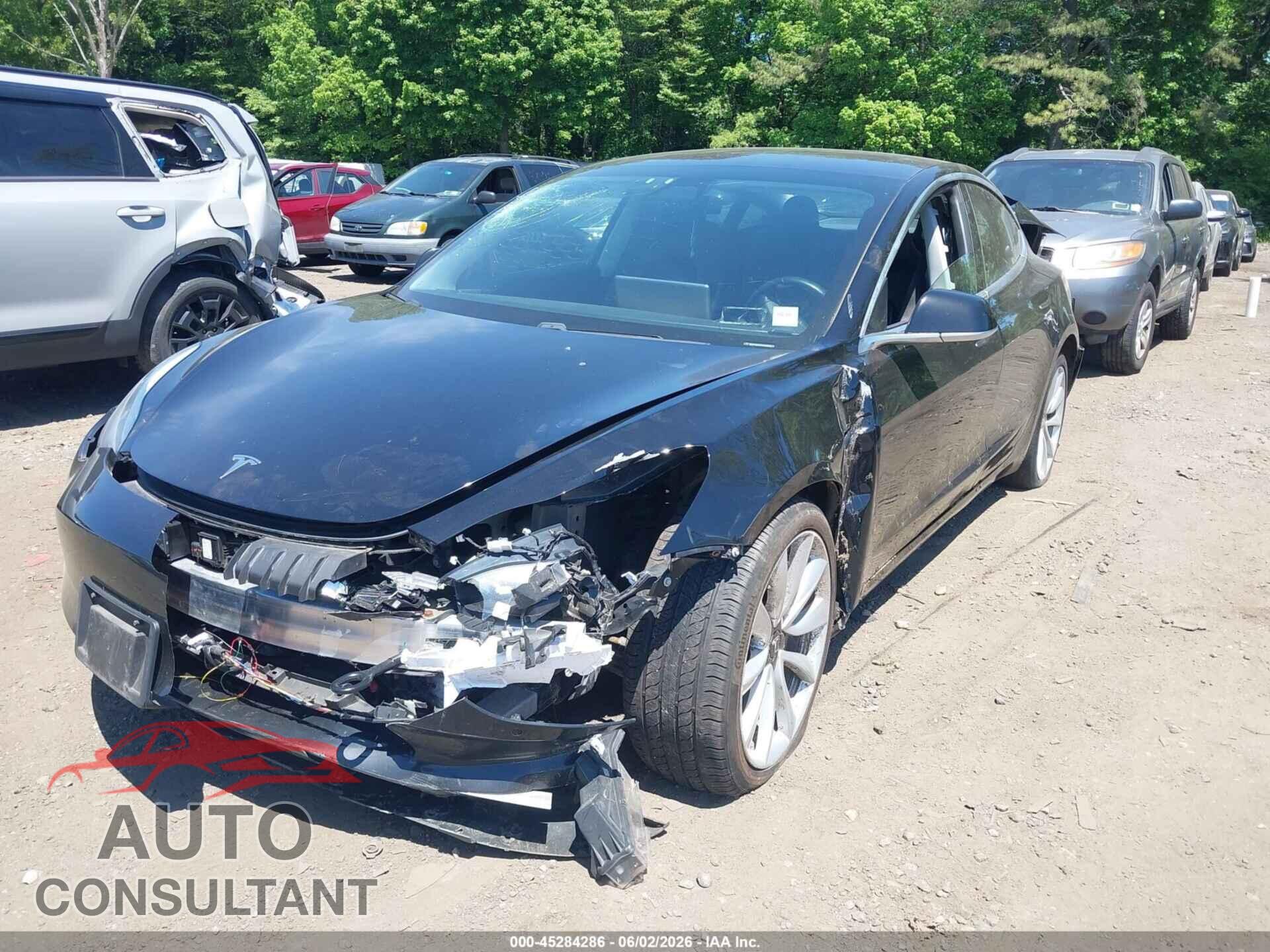 TESLA MODEL 3 2018 - 5YJ3E1EA5JF049736
