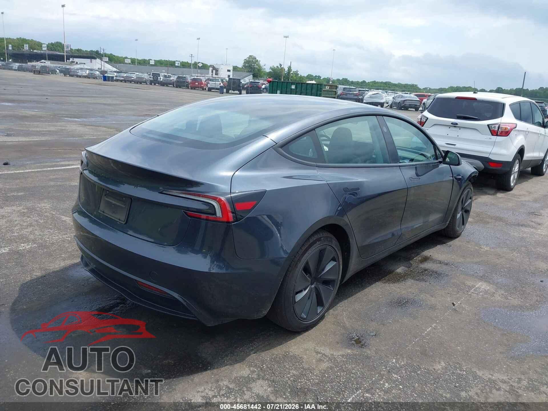 TESLA MODEL 3 2026 - 5YJ3E1EA3TF138675