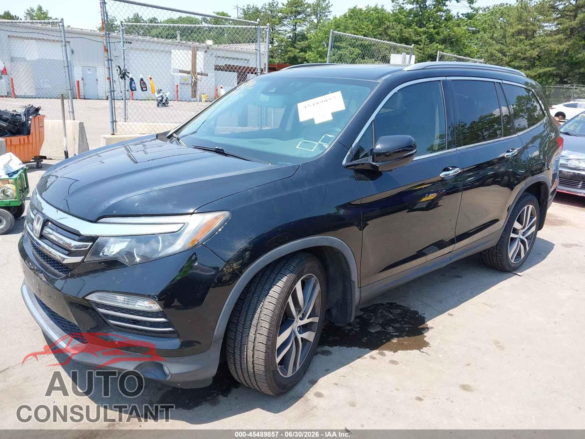 HONDA PILOT 2017 - 5FNYF6H99HB011504