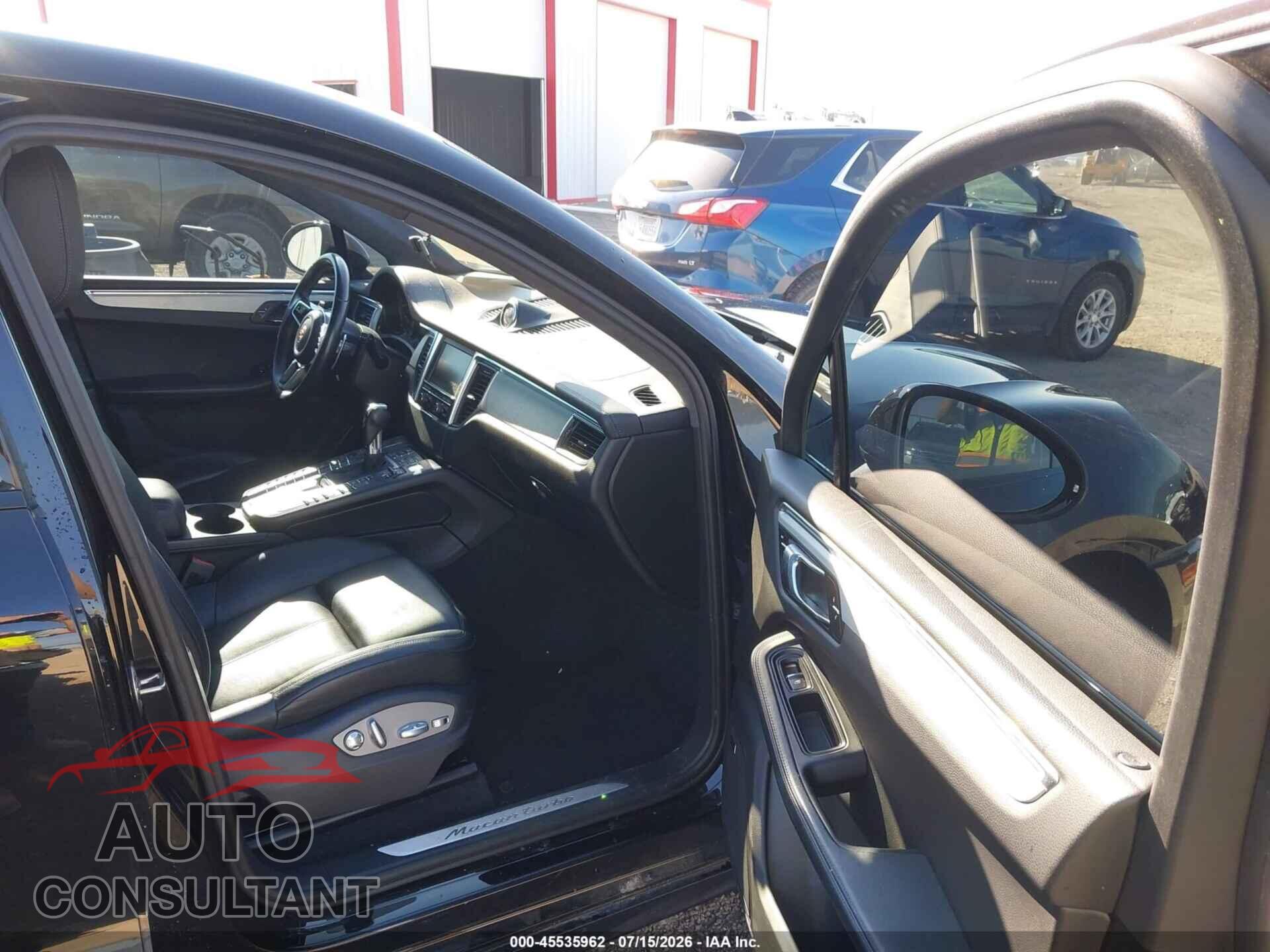 PORSCHE MACAN 2015 - WP1AF2A52FLB98367