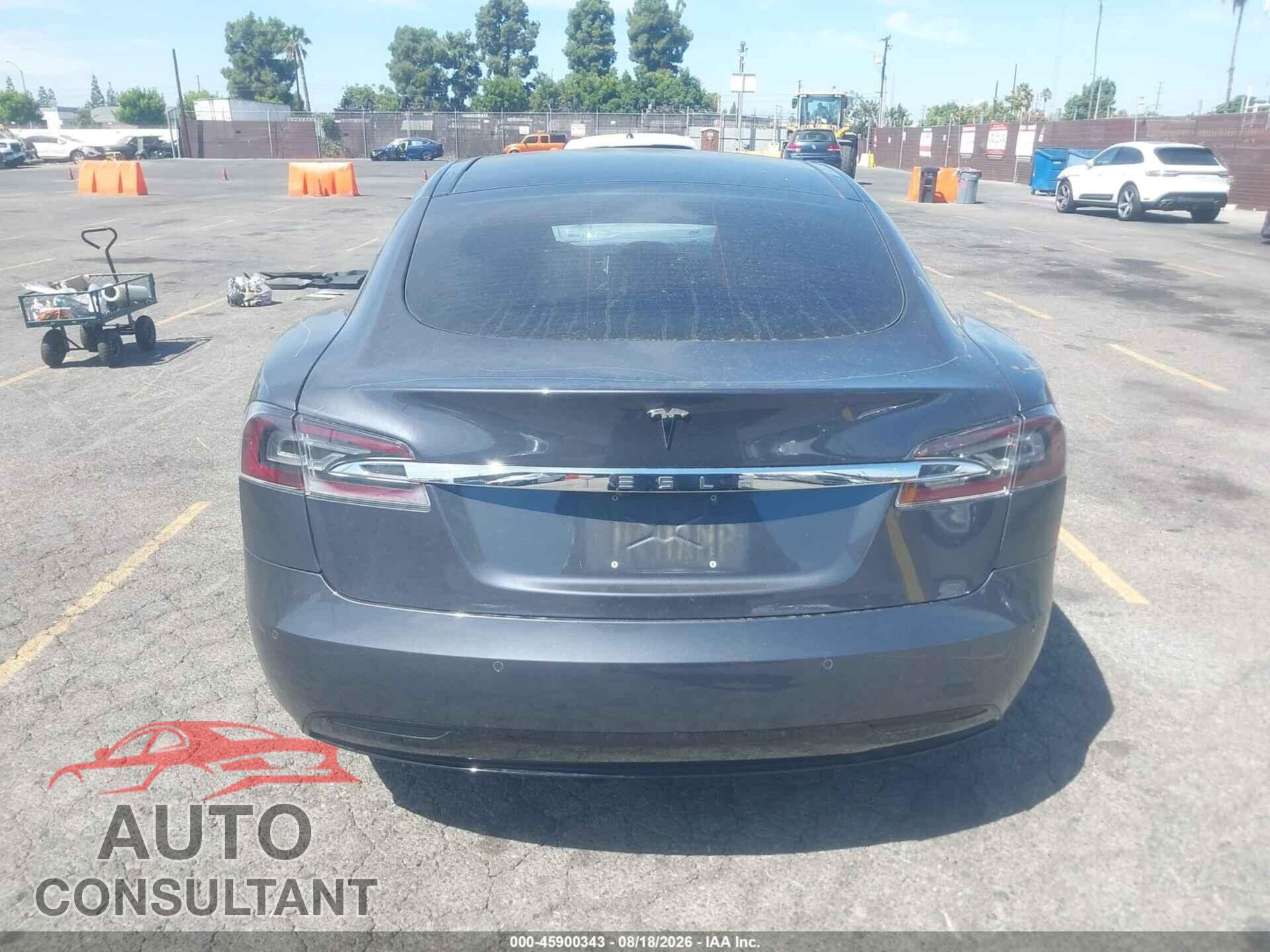 TESLA MODEL S 2018 - 5YJSA1E20JF282987