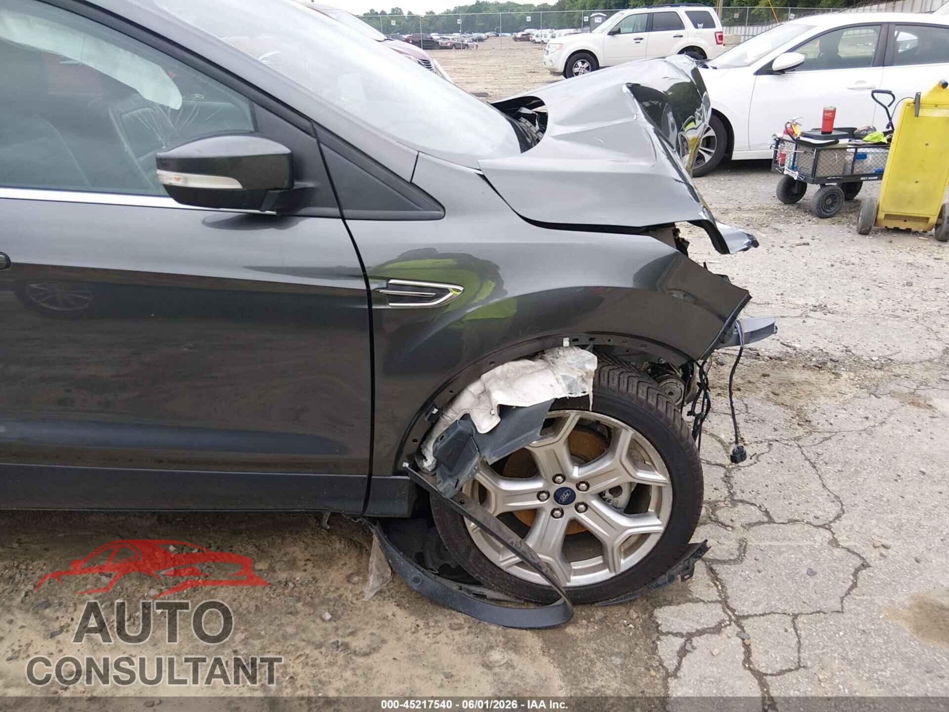 FORD ESCAPE 2019 - 1FMCU0J96KUA58409