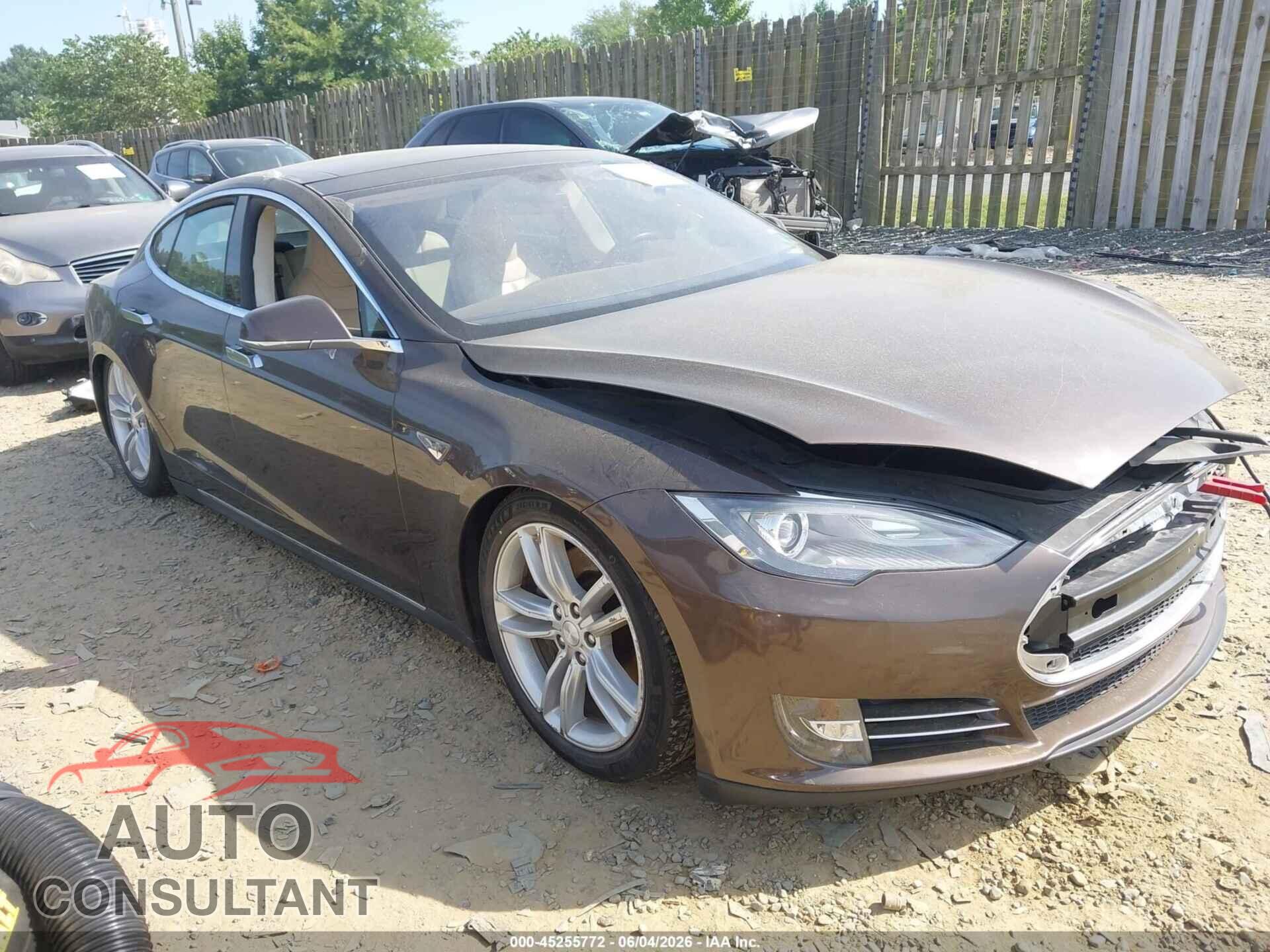 TESLA MODEL S 2013 - 5YJSA1DG5DFP04978