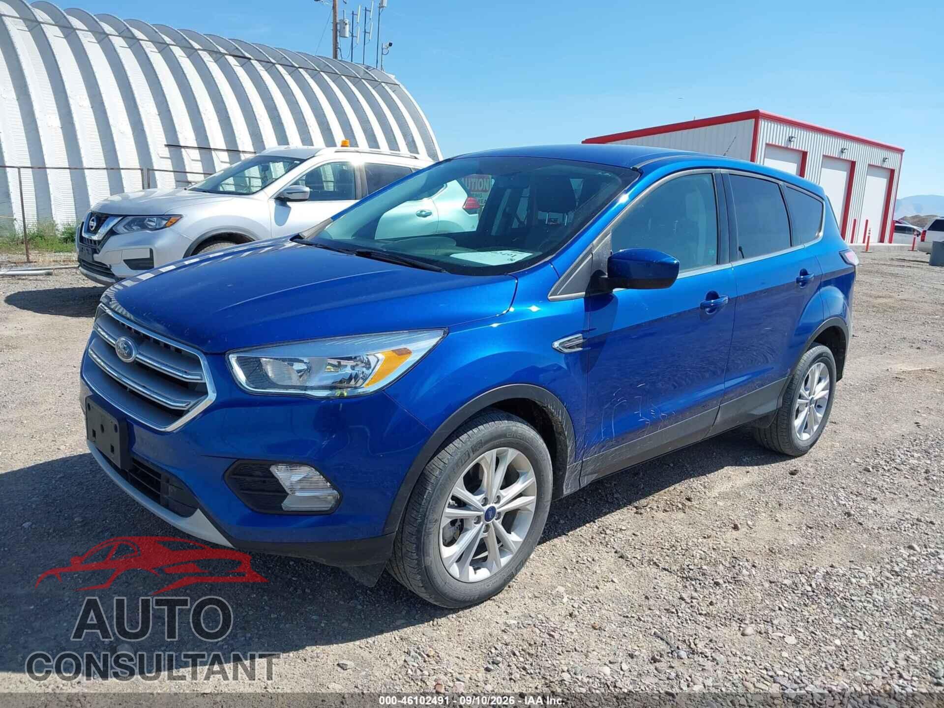 FORD ESCAPE 2017 - 1FMCU9GD9HUE18457