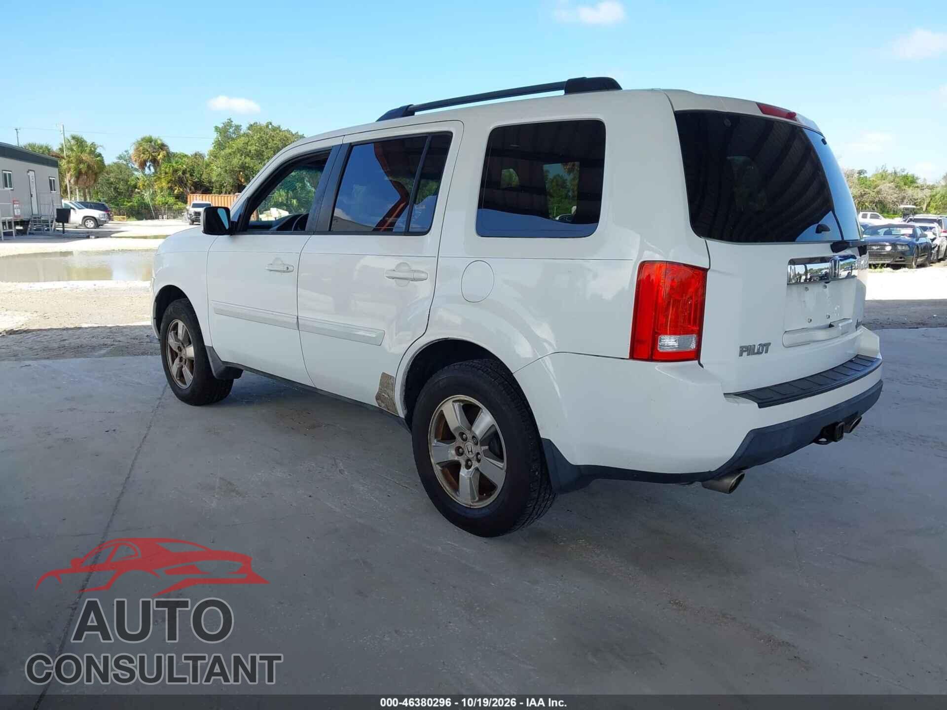 HONDA PILOT 2011 - 5FNYF3H61BB005708