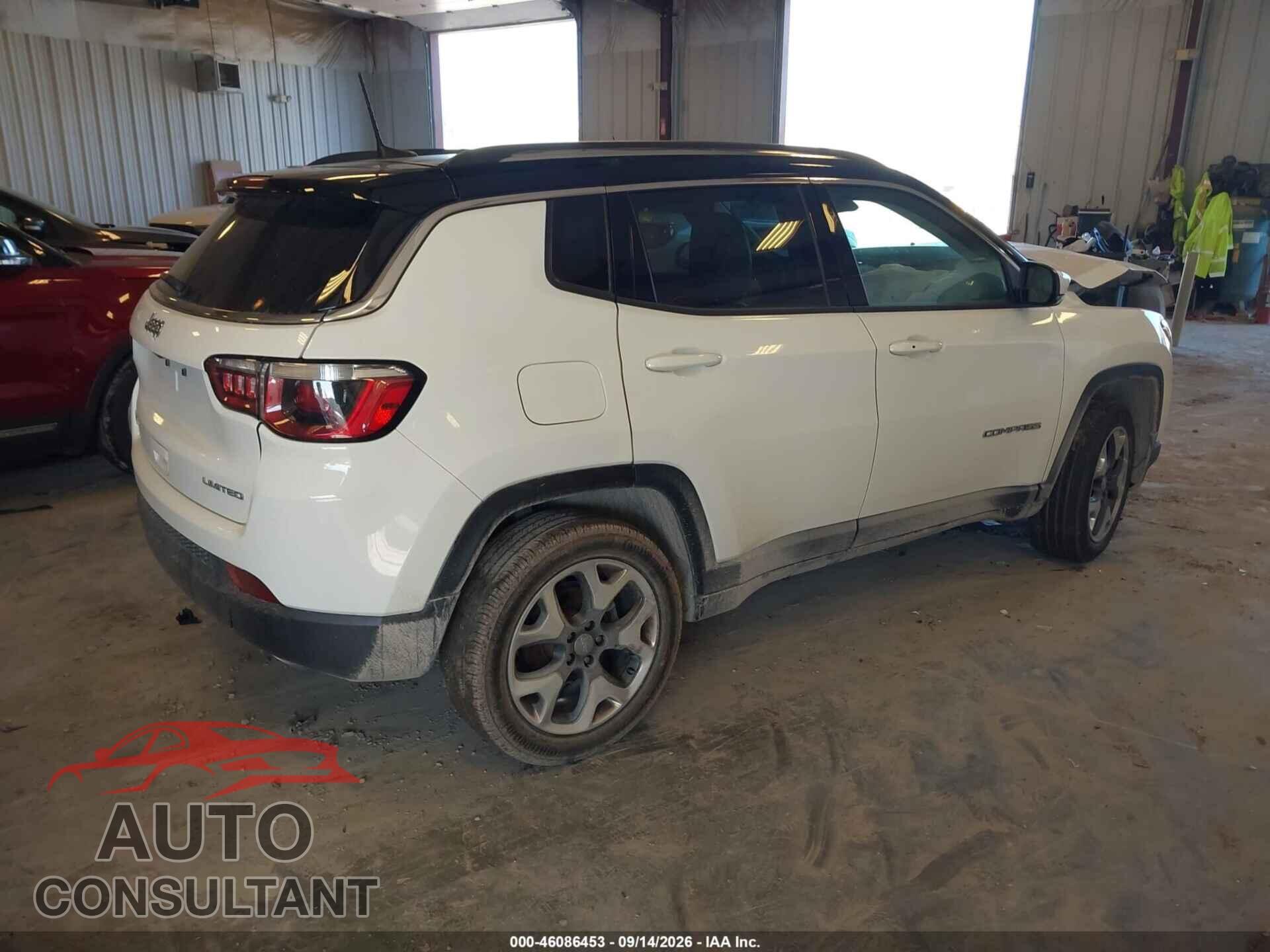 JEEP COMPASS 2018 - 3C4NJDCB3JT372539