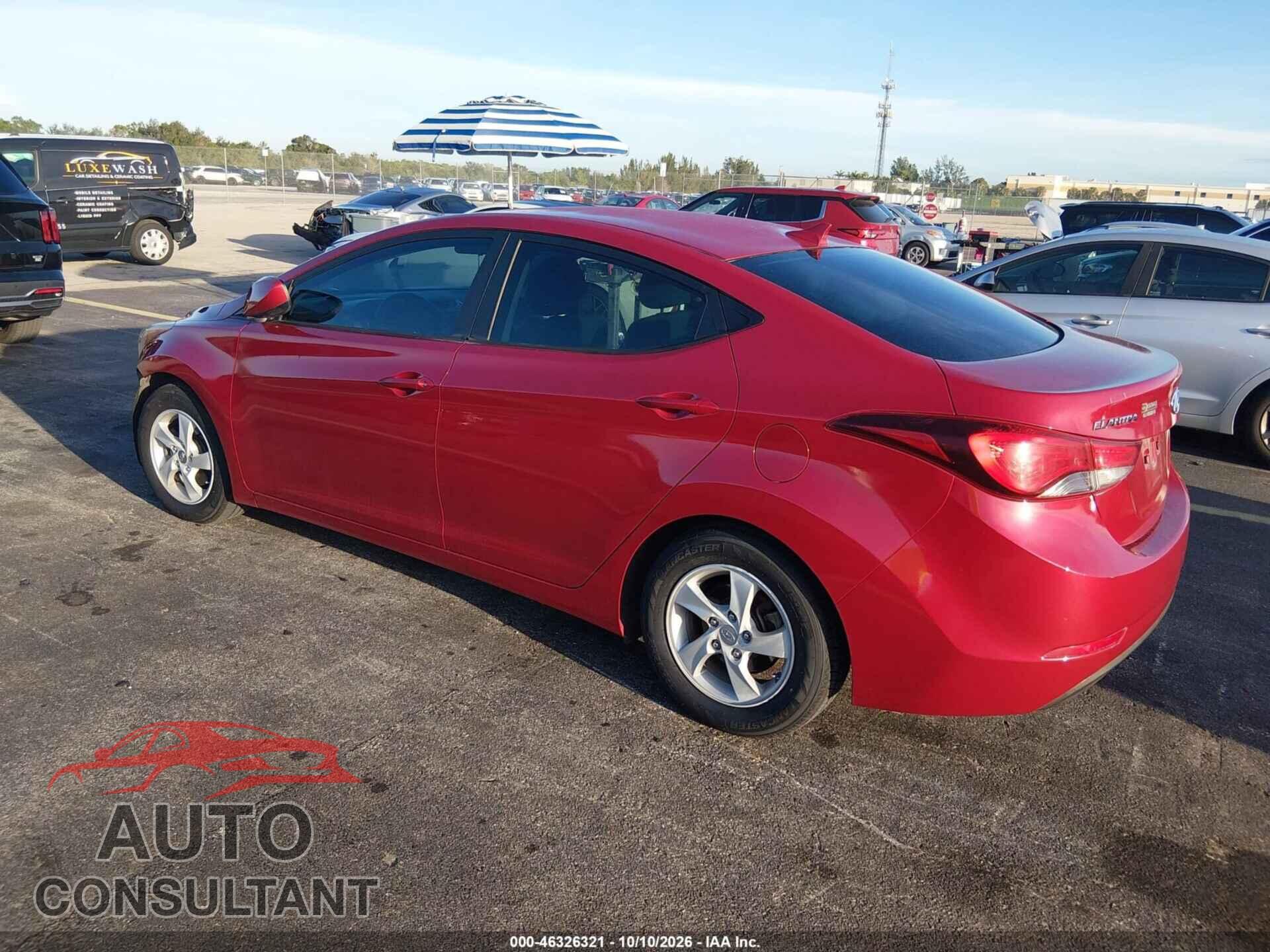 HYUNDAI ELANTRA 2015 - KMHDH4AE8FU252071