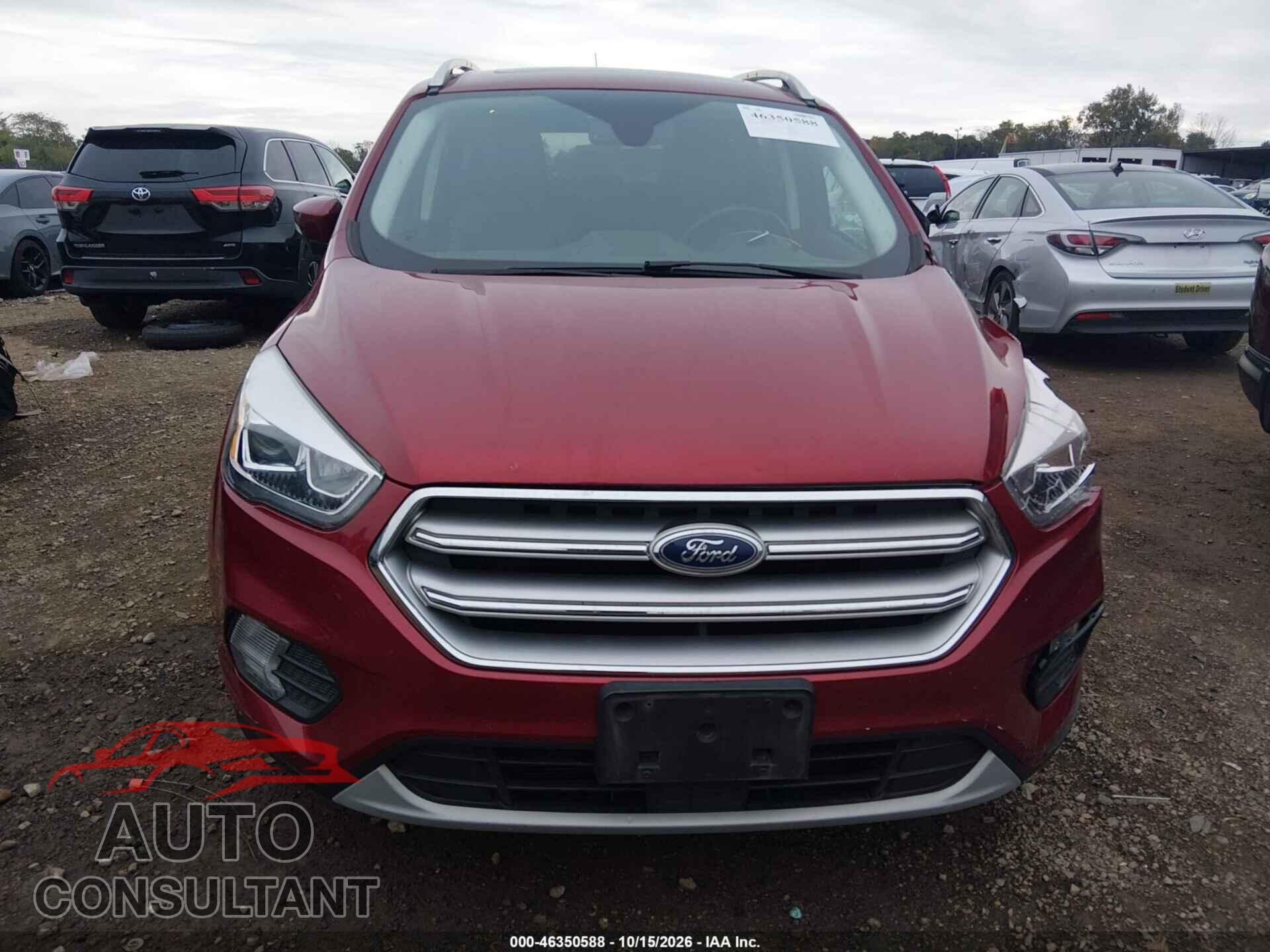 FORD ESCAPE 2017 - 1FMCU0JD8HUB51171