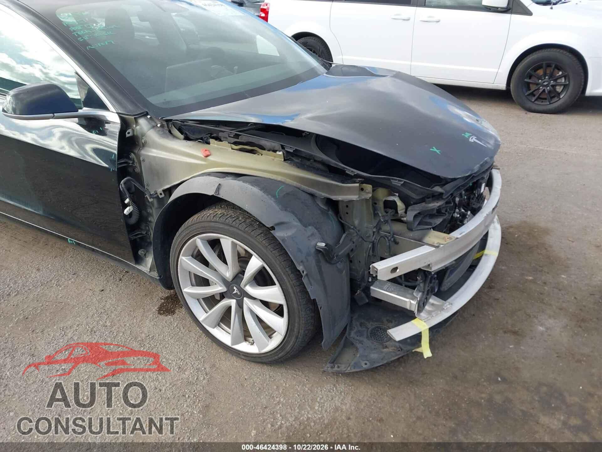 TESLA MODEL 3 2018 - 5YJ3E1EB2JF186724