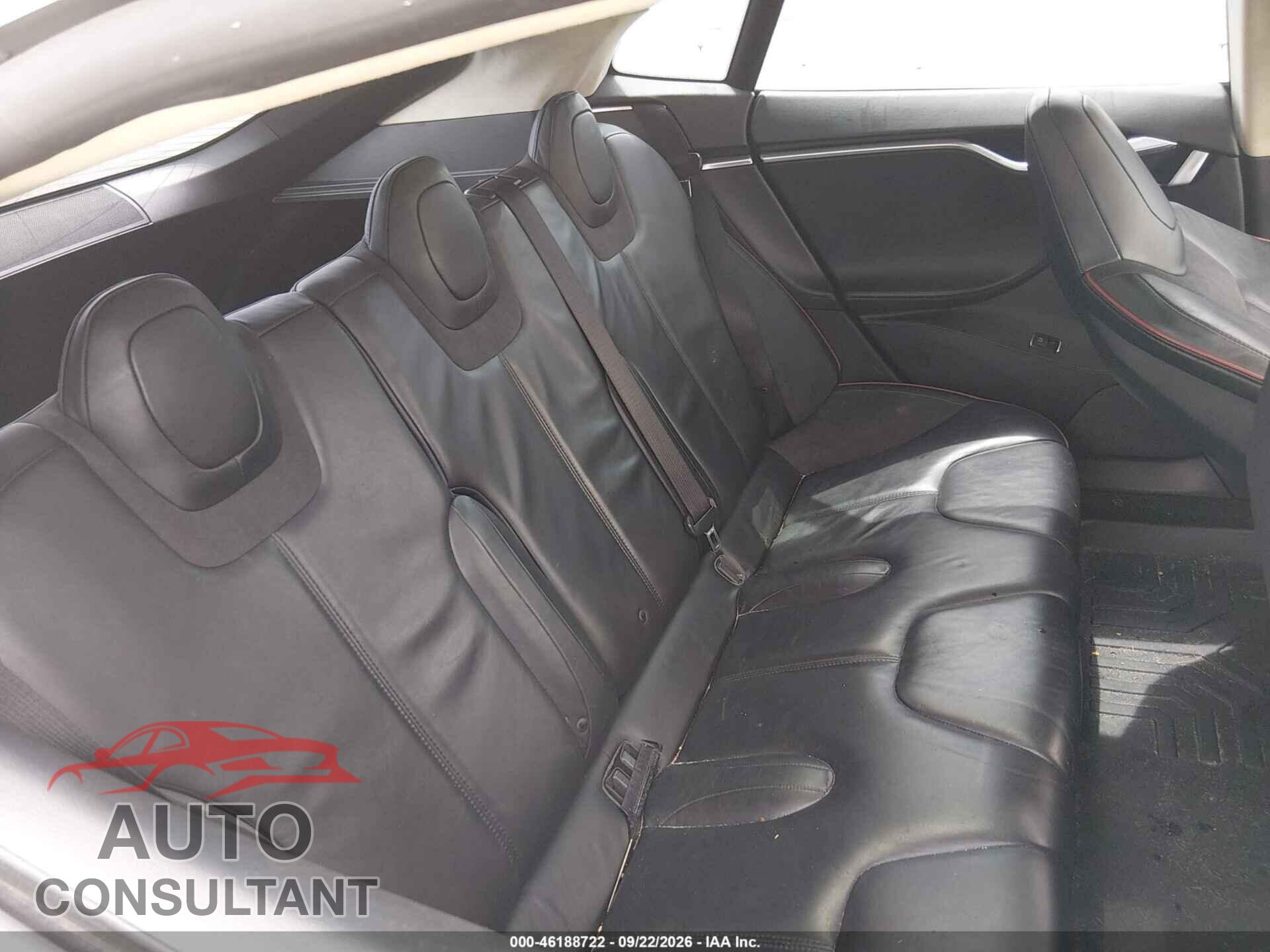 TESLA MODEL S 2013 - 5YJSA1DP2DFP05327