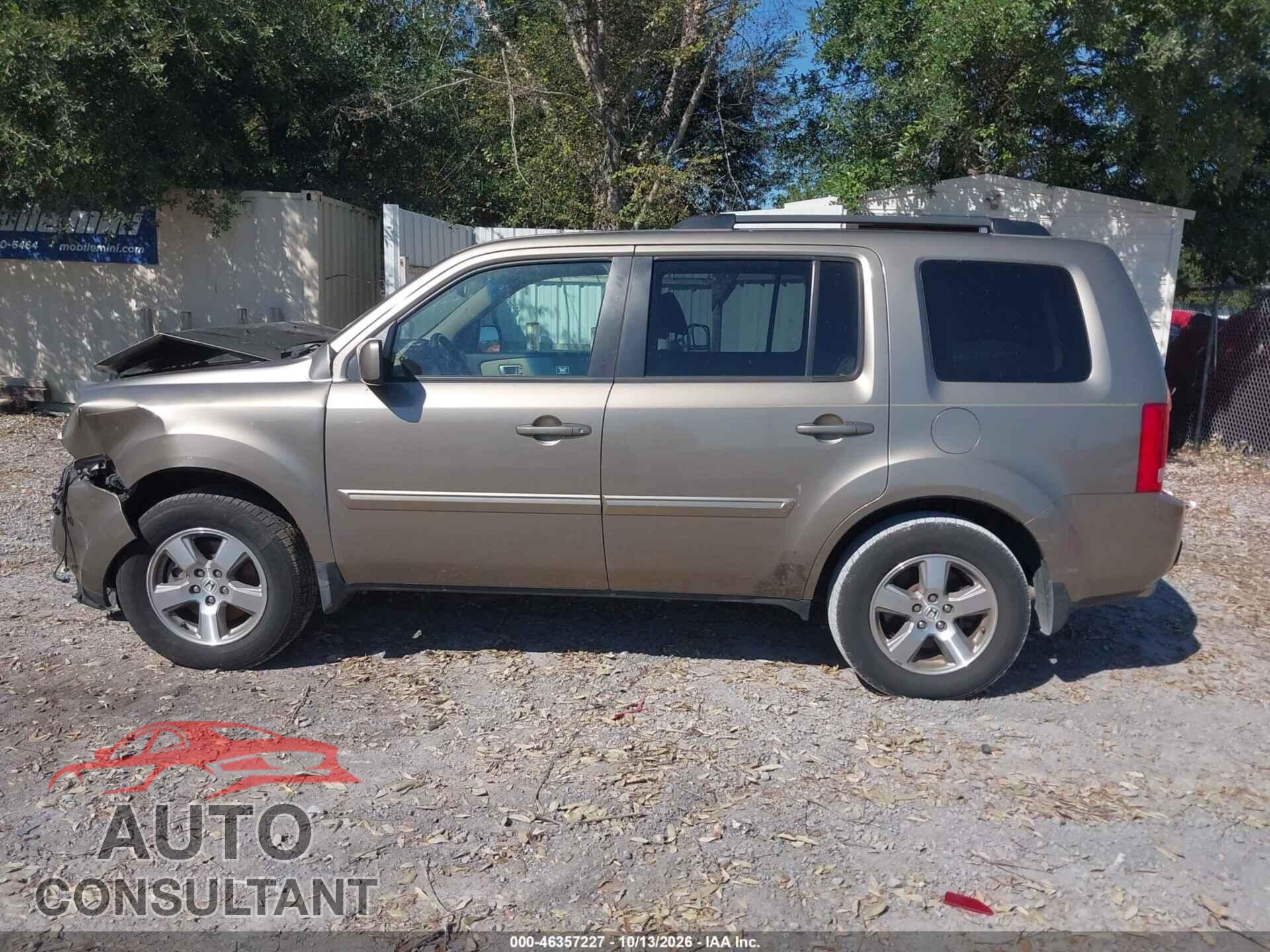 HONDA PILOT 2010 - 5FNYF4H56AB032995