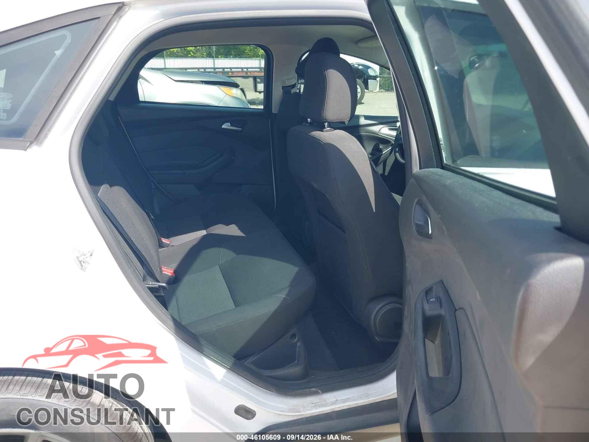 FORD FOCUS 2016 - 1FADP3F2XGL324627