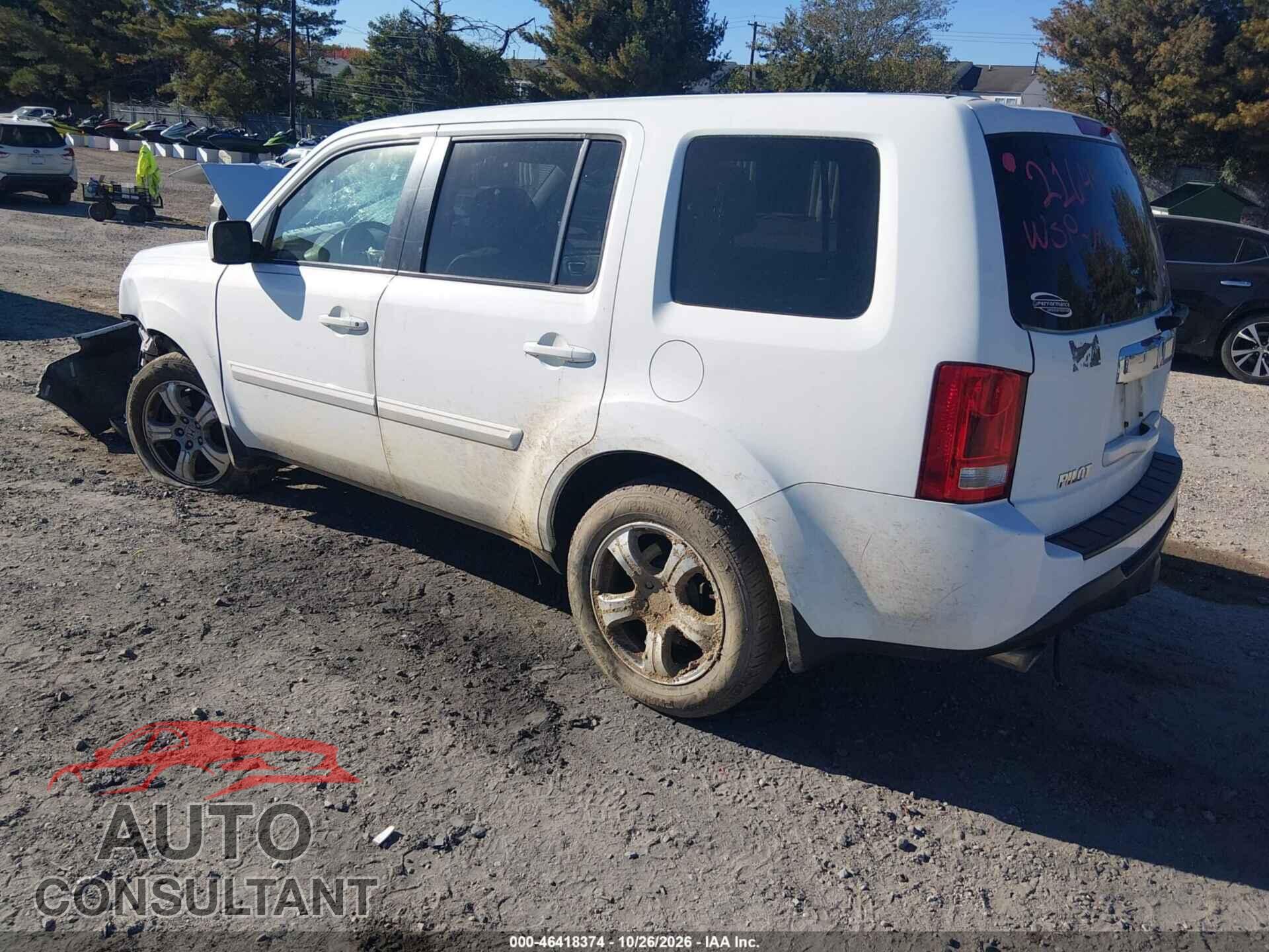 HONDA PILOT 2015 - 5FNYF4H50FB073209