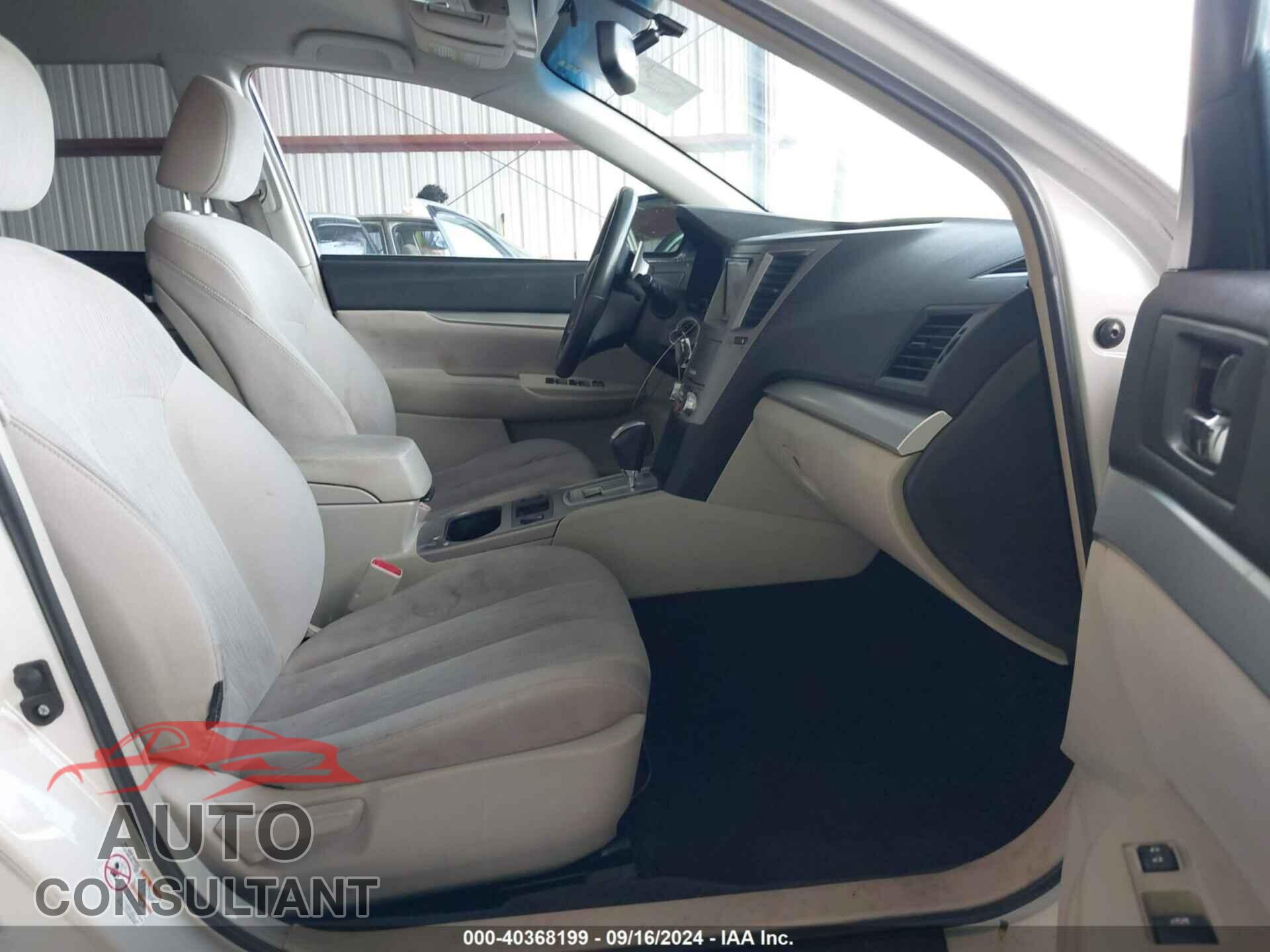 SUBARU OUTBACK 2013 - 4S4BRBCC8D3305021