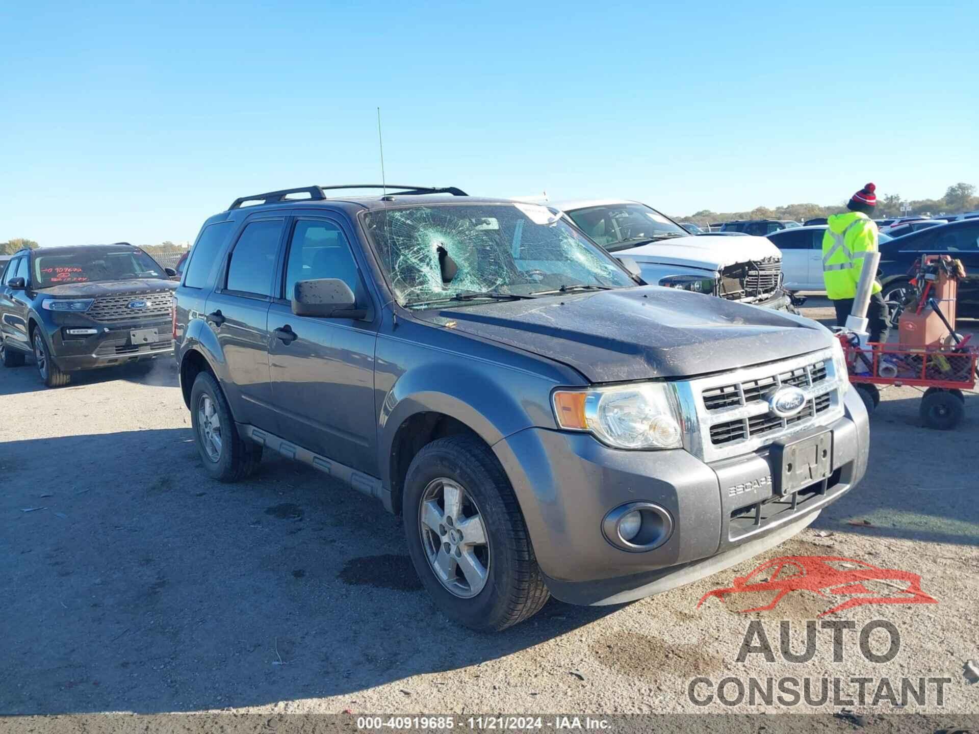 FORD ESCAPE 2009 - 1FMCU93G09KA63739