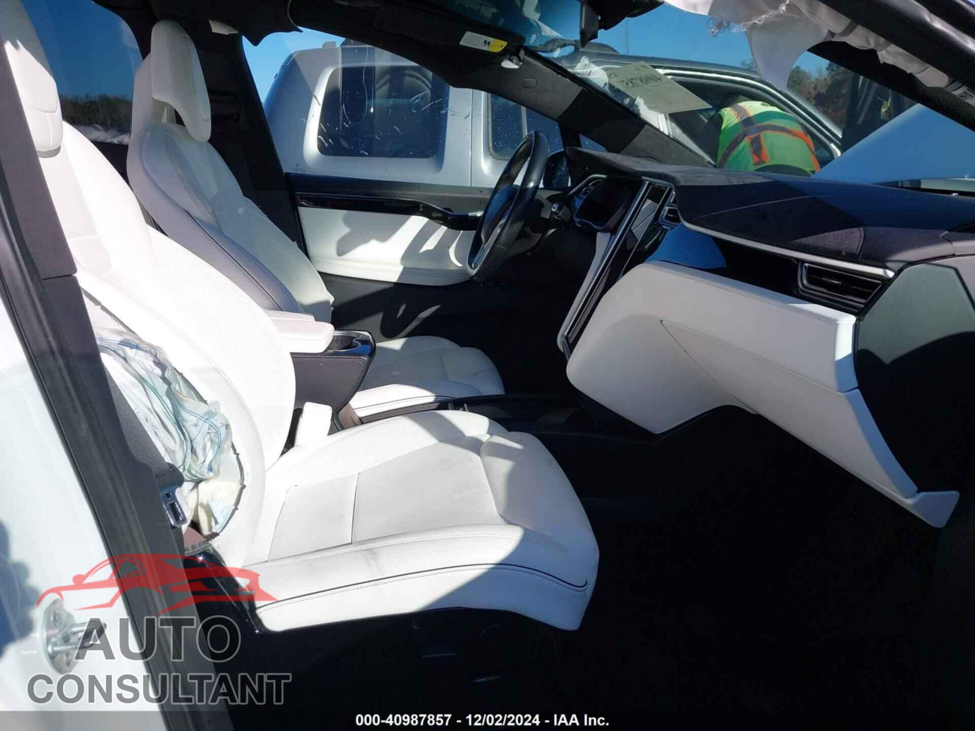 TESLA MODEL X 2017 - 5YJXCDE45HF035770