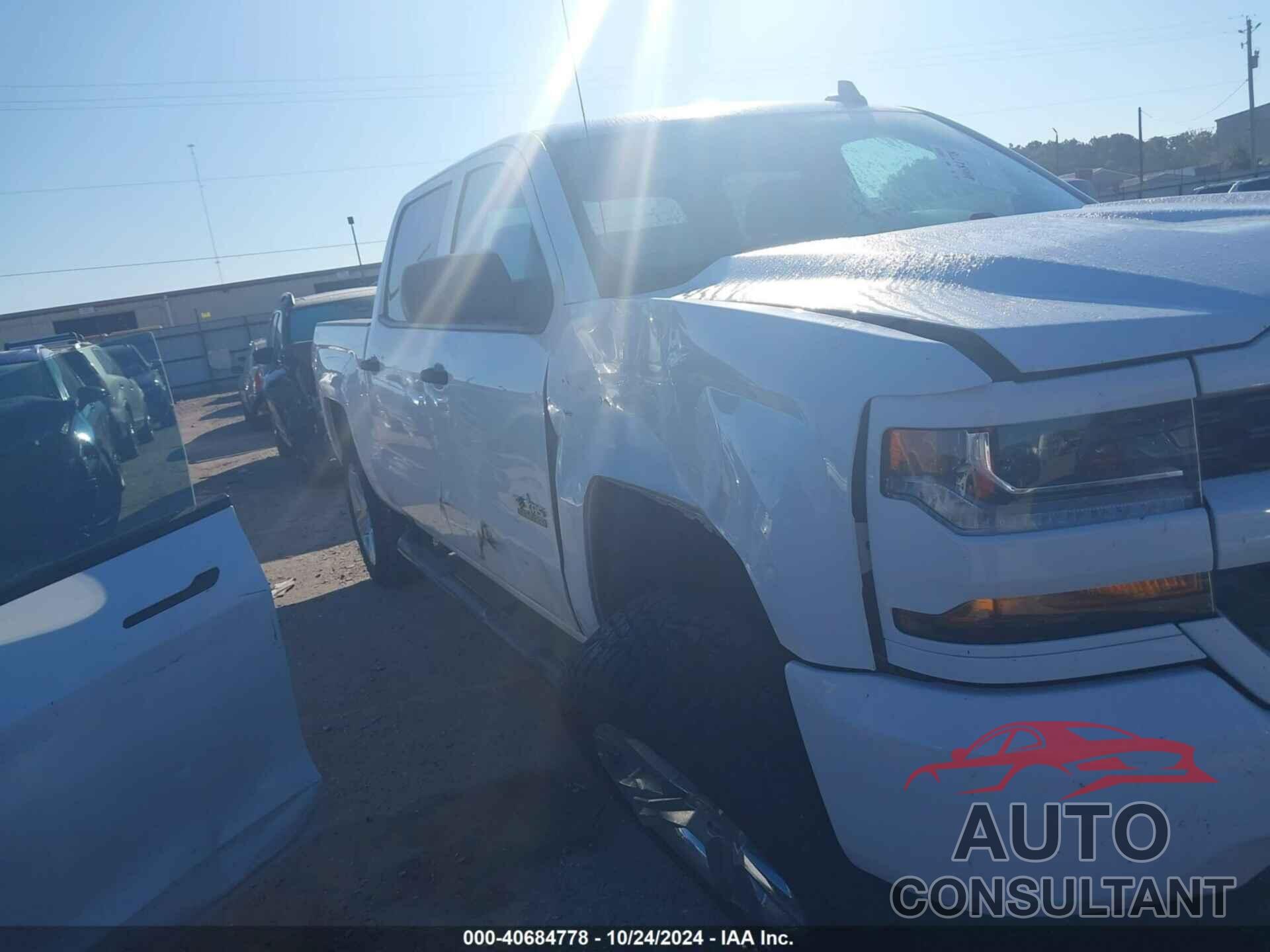CHEVROLET SILVERADO 1500 2018 - 3GCUKPEC6JG412797