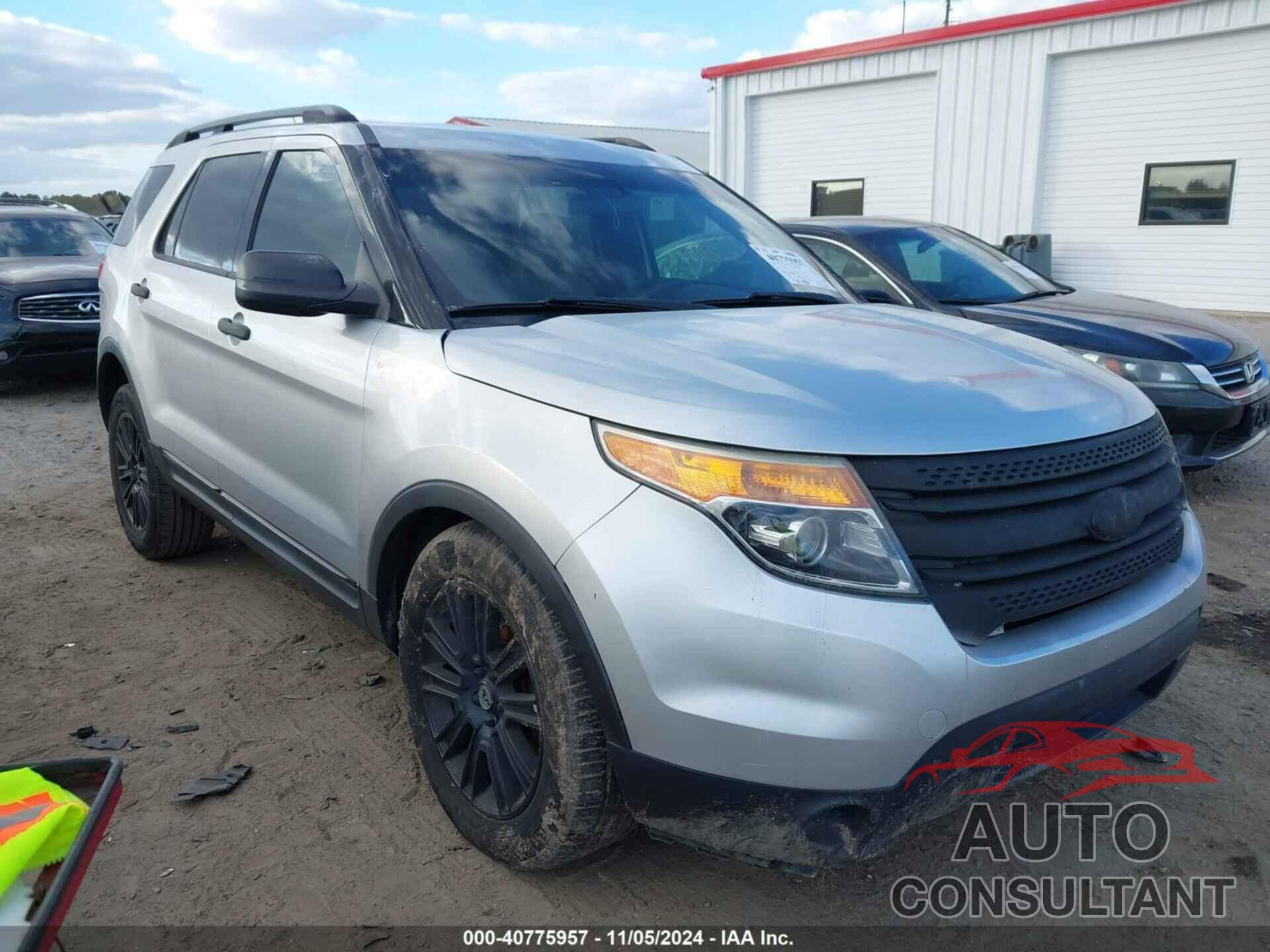 FORD EXPLORER 2011 - 1FMHK8B83BGA03172