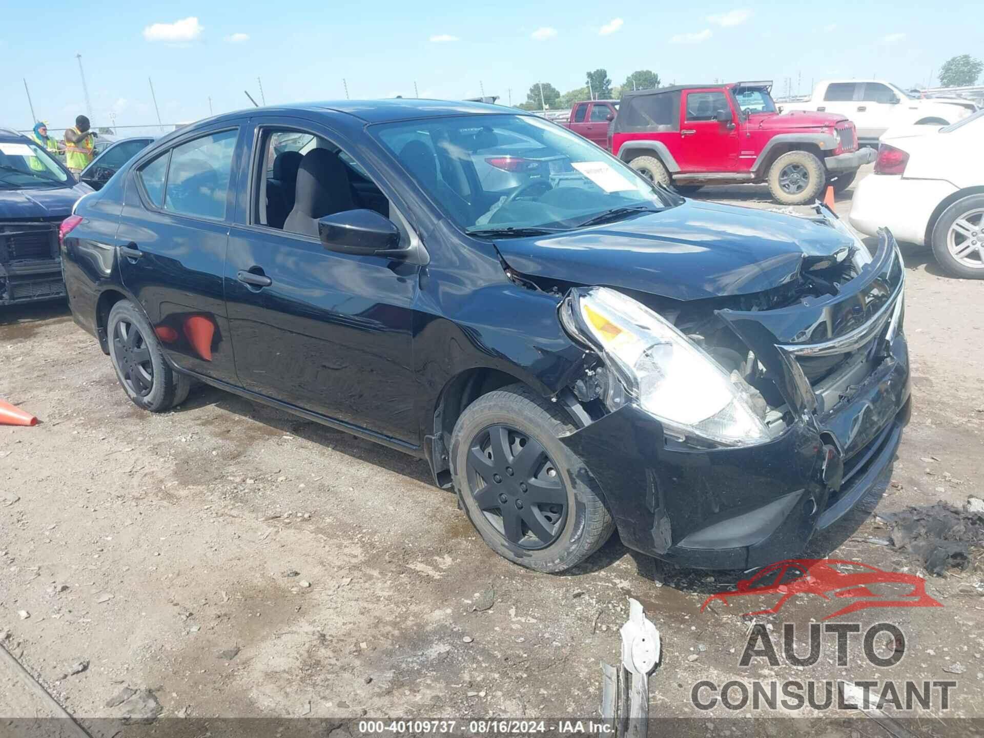 NISSAN VERSA 2017 - 3N1CN7AP8HL907079