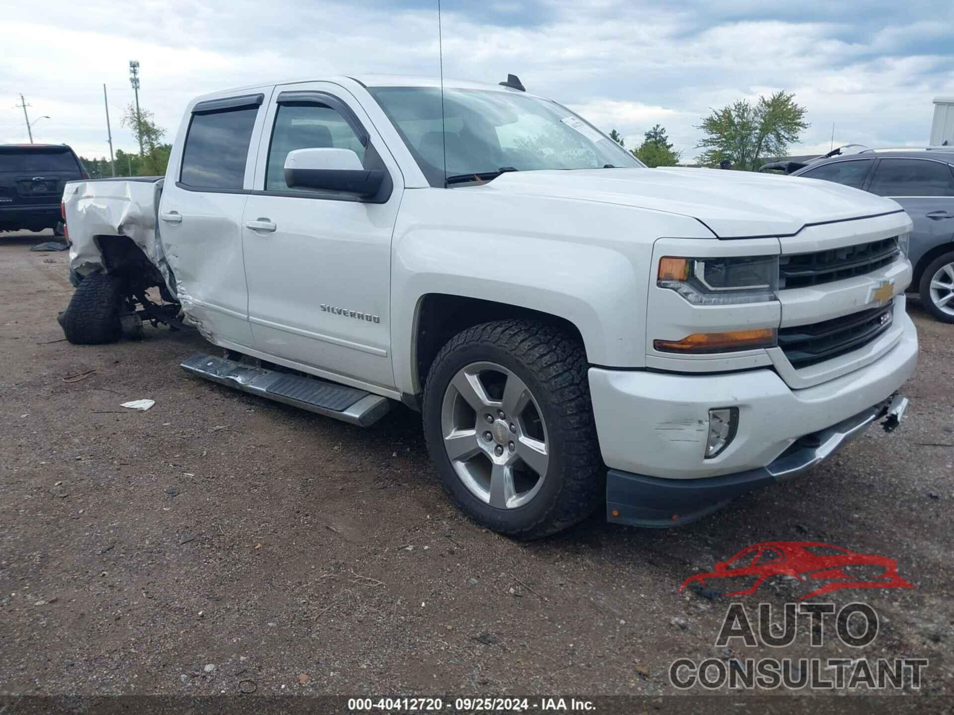 CHEVROLET SILVERADO 2017 - 3GCUKREC0HG111206