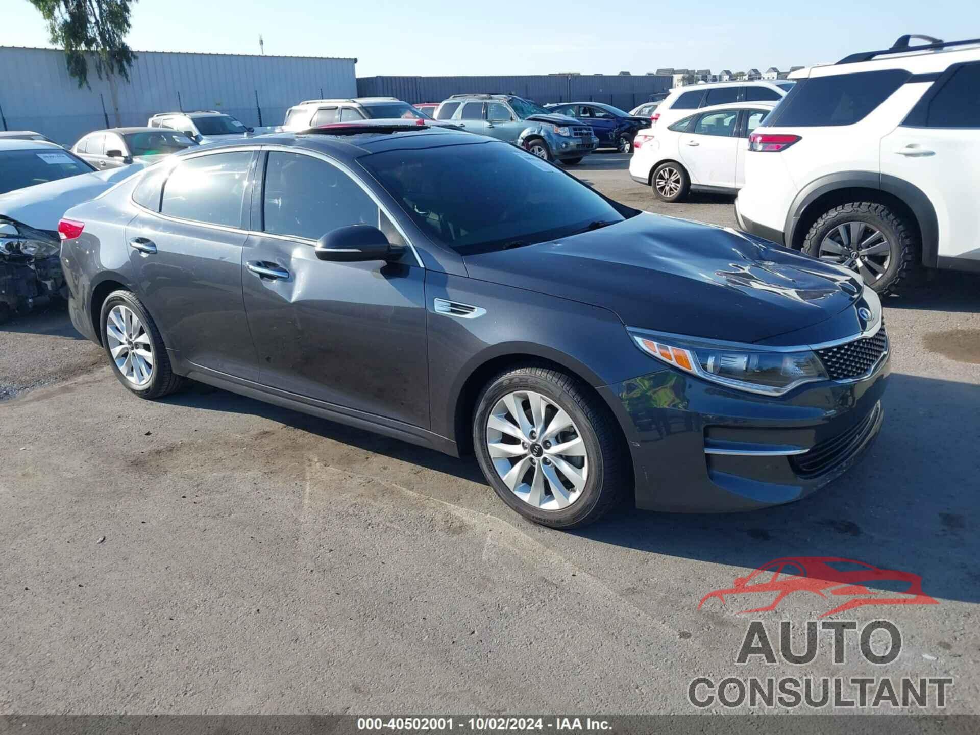 KIA OPTIMA 2018 - 5XXGU4L30JG263394