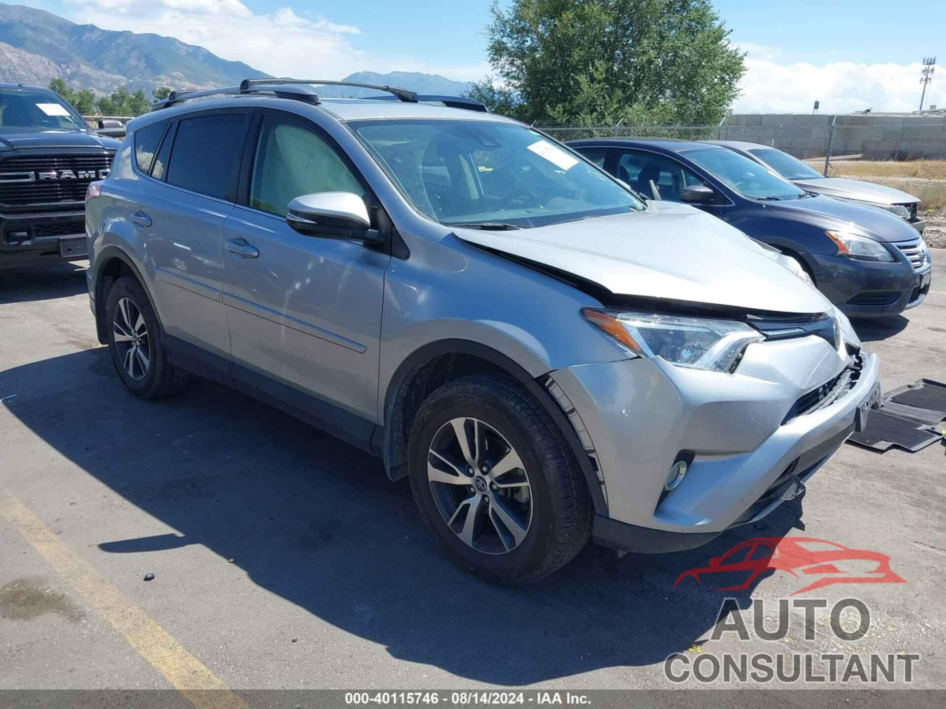 TOYOTA RAV4 2018 - JTMRFREV0JJ242524