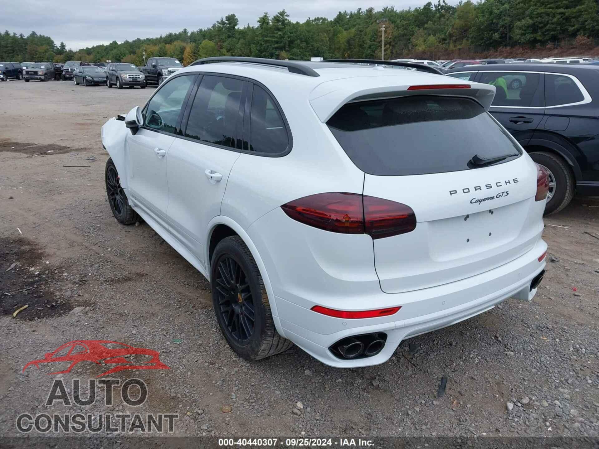 PORSCHE CAYENNE 2017 - WP1AD2A23HLA84005