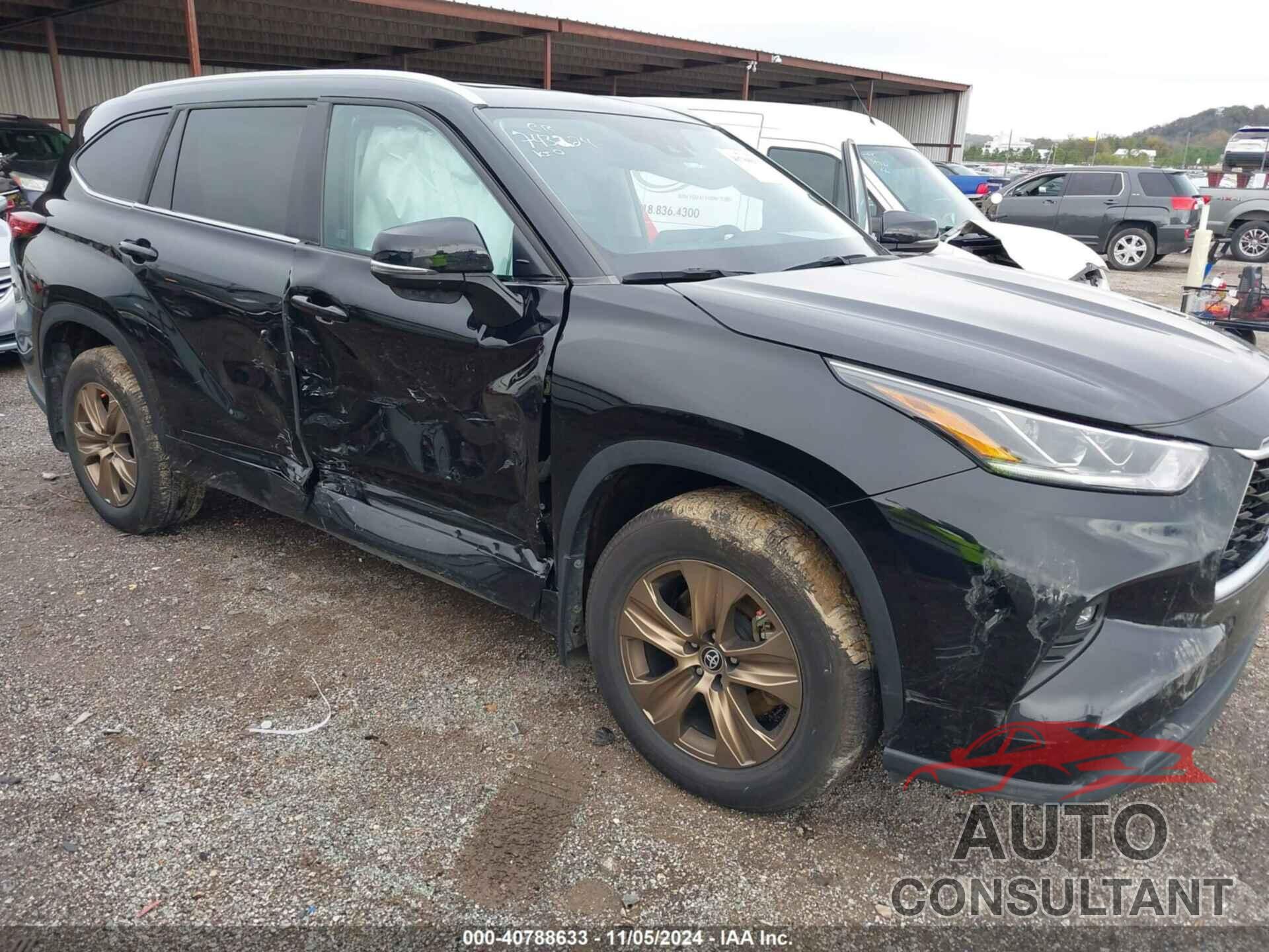 TOYOTA HIGHLANDER 2023 - 5TDAARAH4PS522826