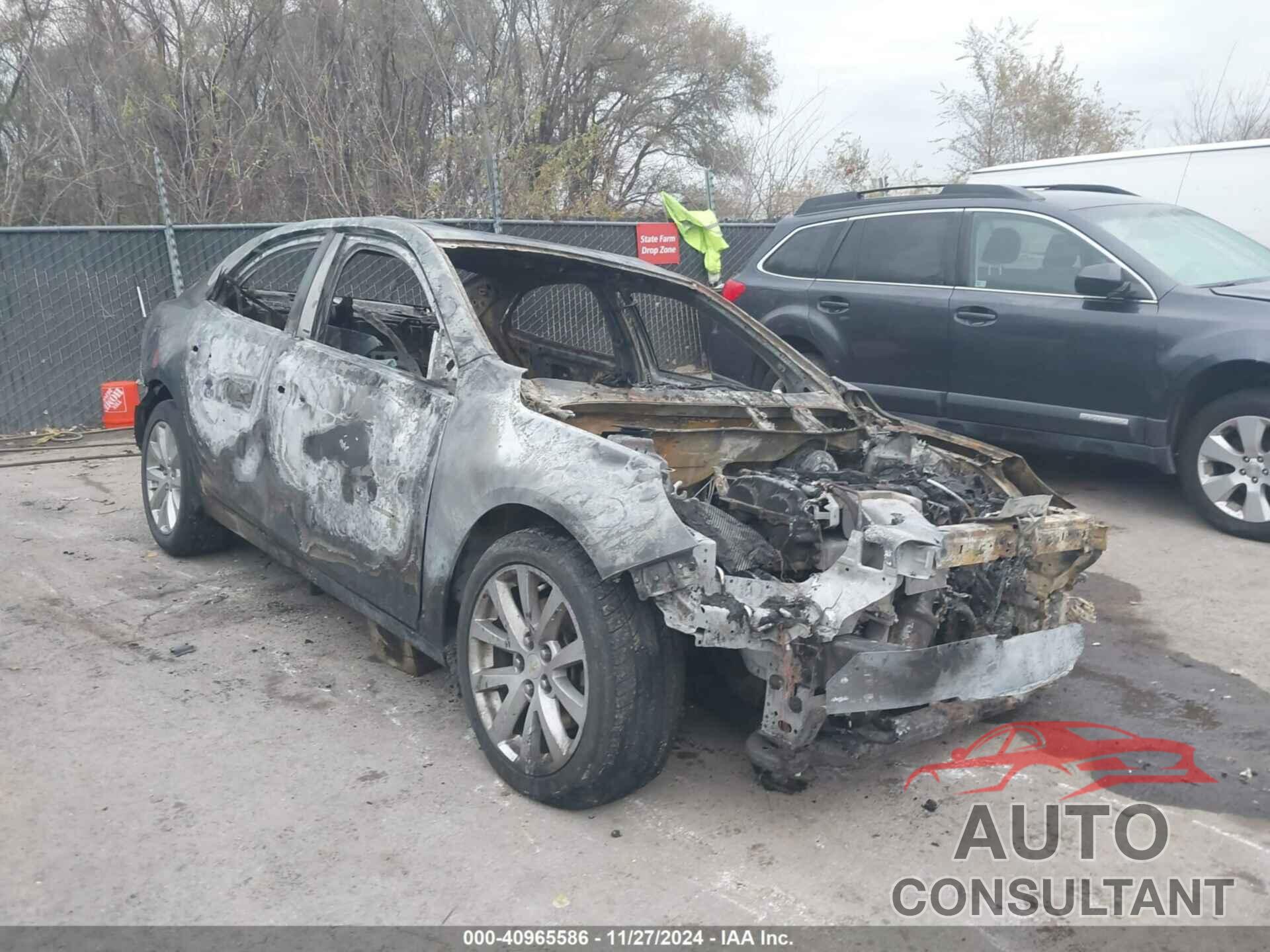 CHEVROLET MALIBU 2015 - 1G11E5SX8FF165077