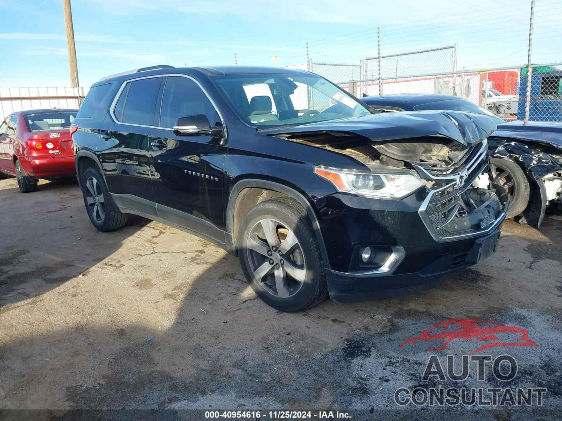 CHEVROLET TRAVERSE 2018 - 1GNERHKW3JJ126996