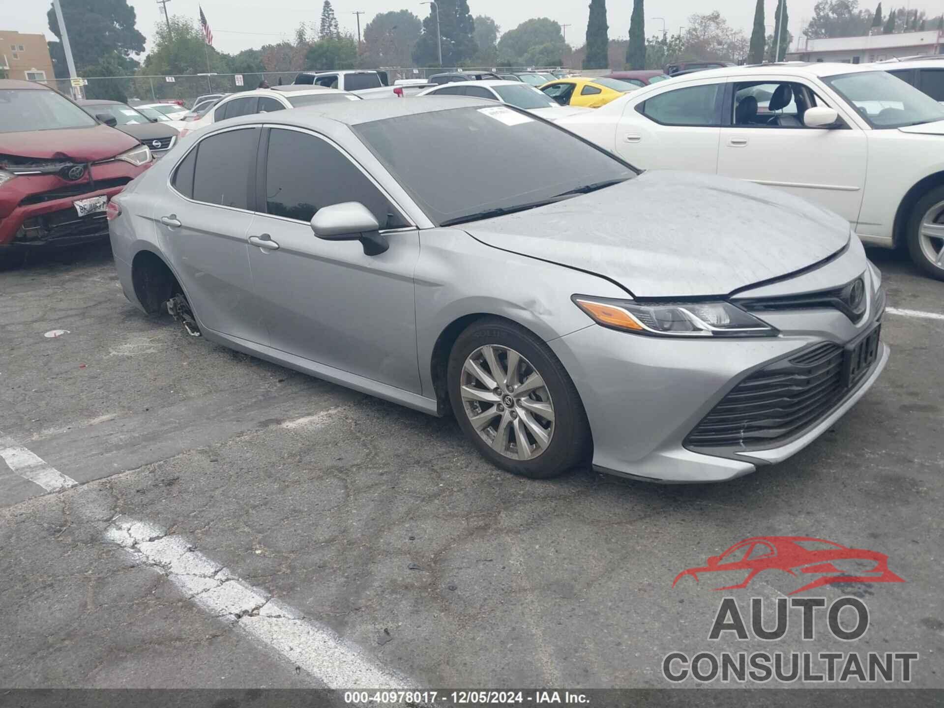 TOYOTA CAMRY 2019 - 4T1B11HK3KU212982