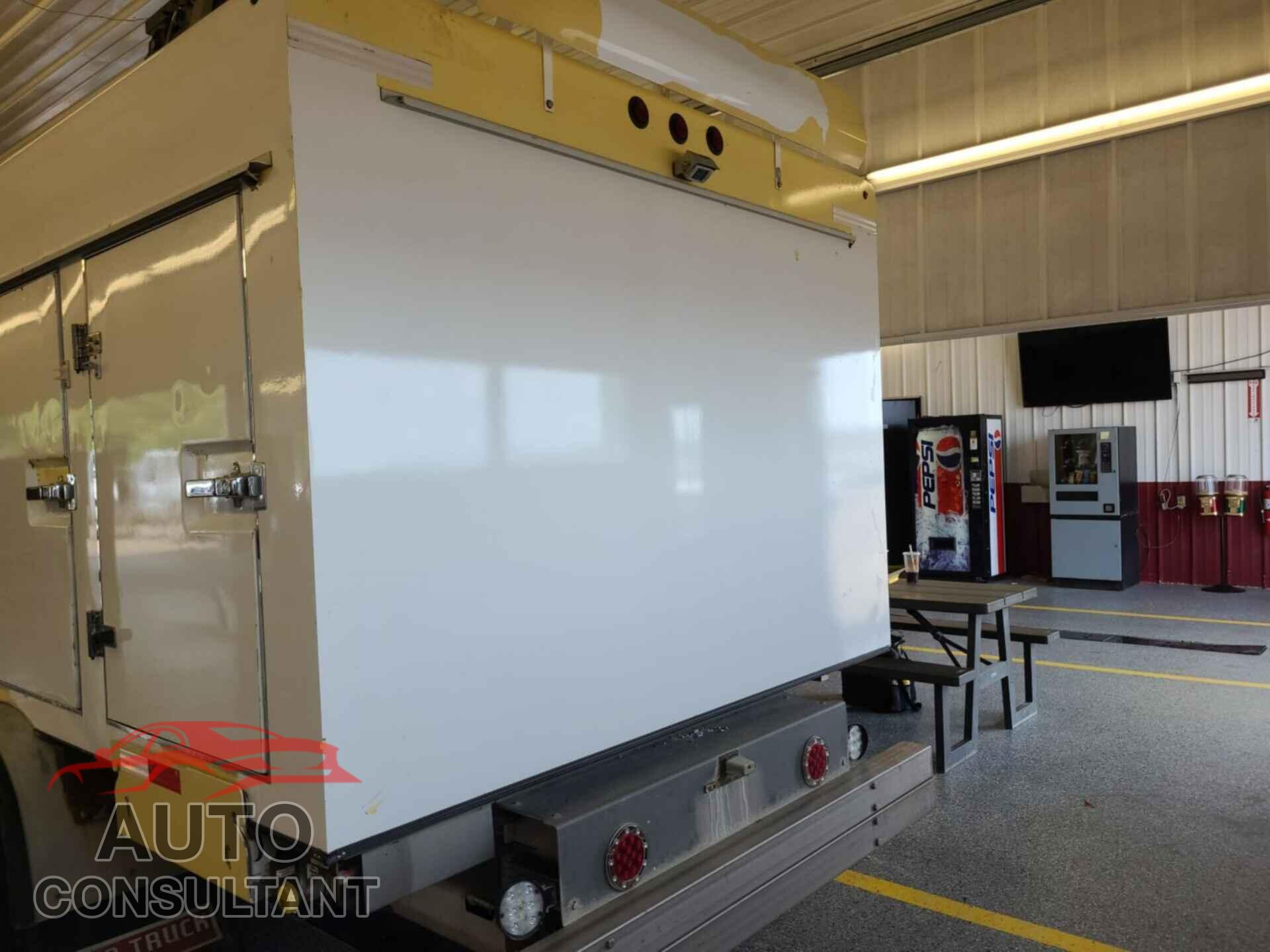 FORD E-450 CUTAWAY 2017 - 1FDXE4FS7HDC69600