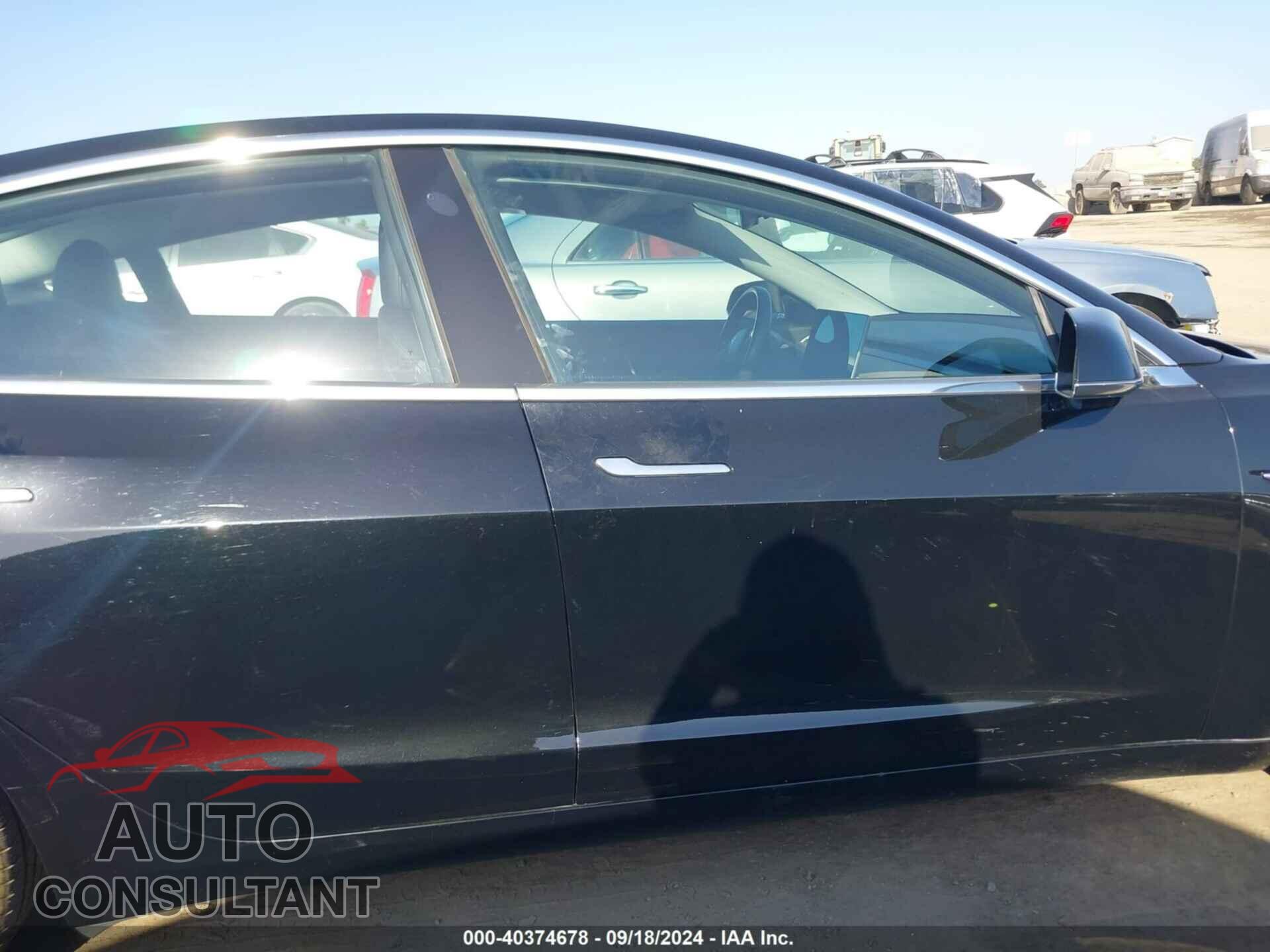 TESLA MODEL 3 2018 - 5YJ3E1EB9JF131915